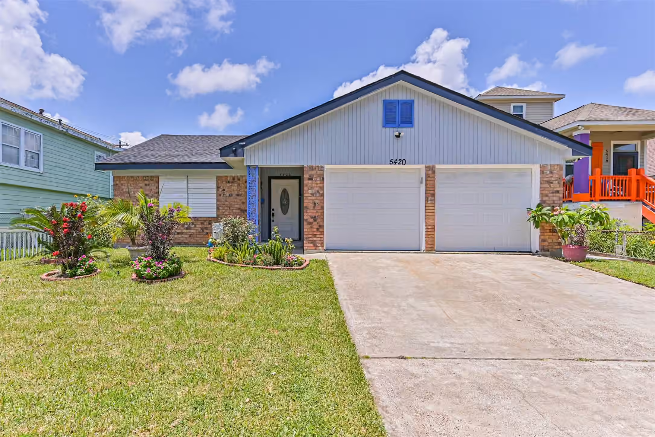 Photo 2 of 5420 Avenue O, Galveston, TX