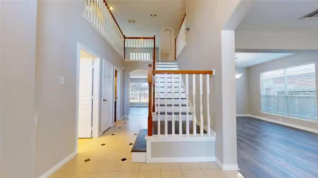 Photo 4 of 3310 Pecan Mill Drive, Sugar Land, TX