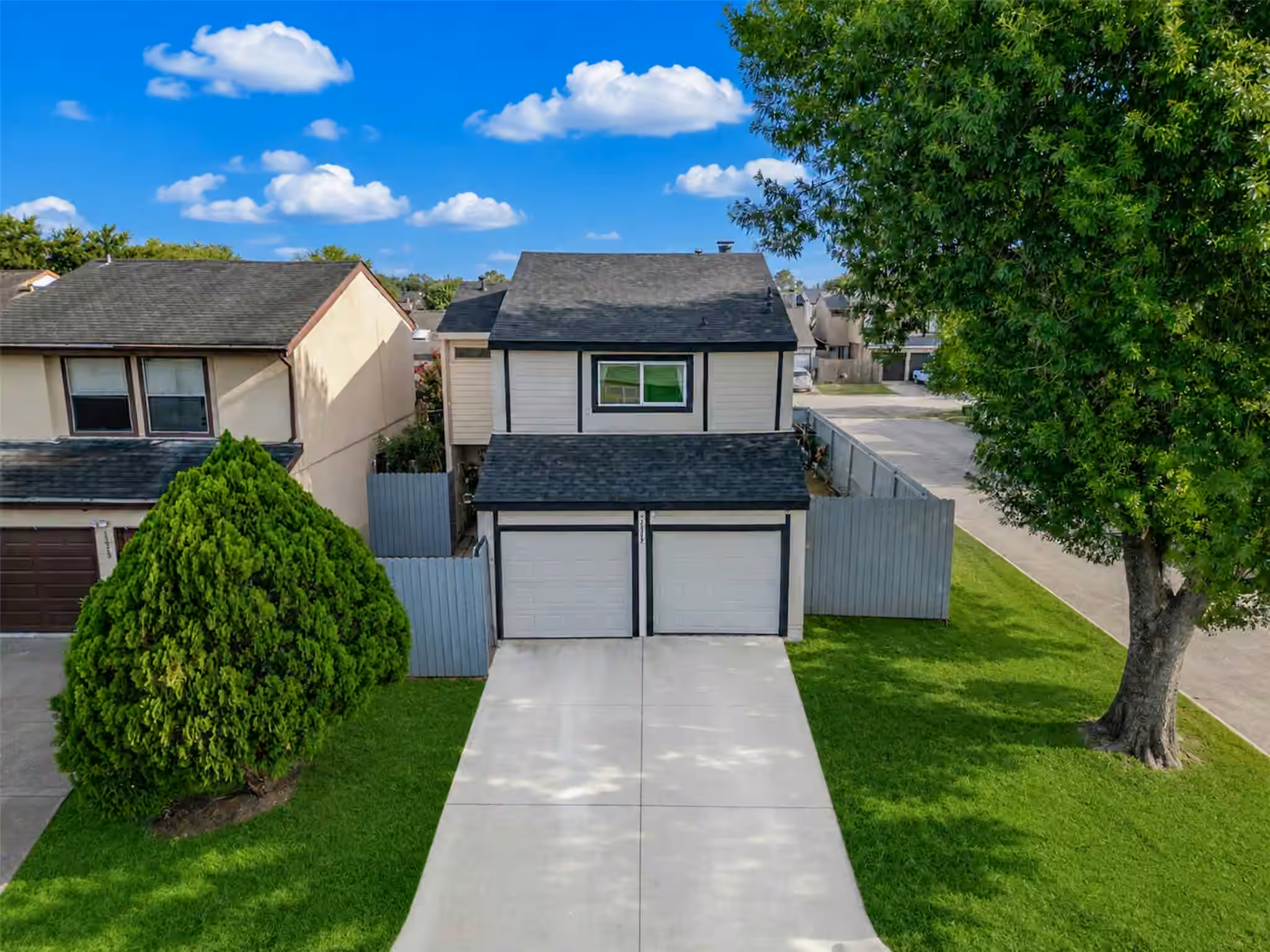 Photo 2 of 12321 Corona Lane, Houston, TX