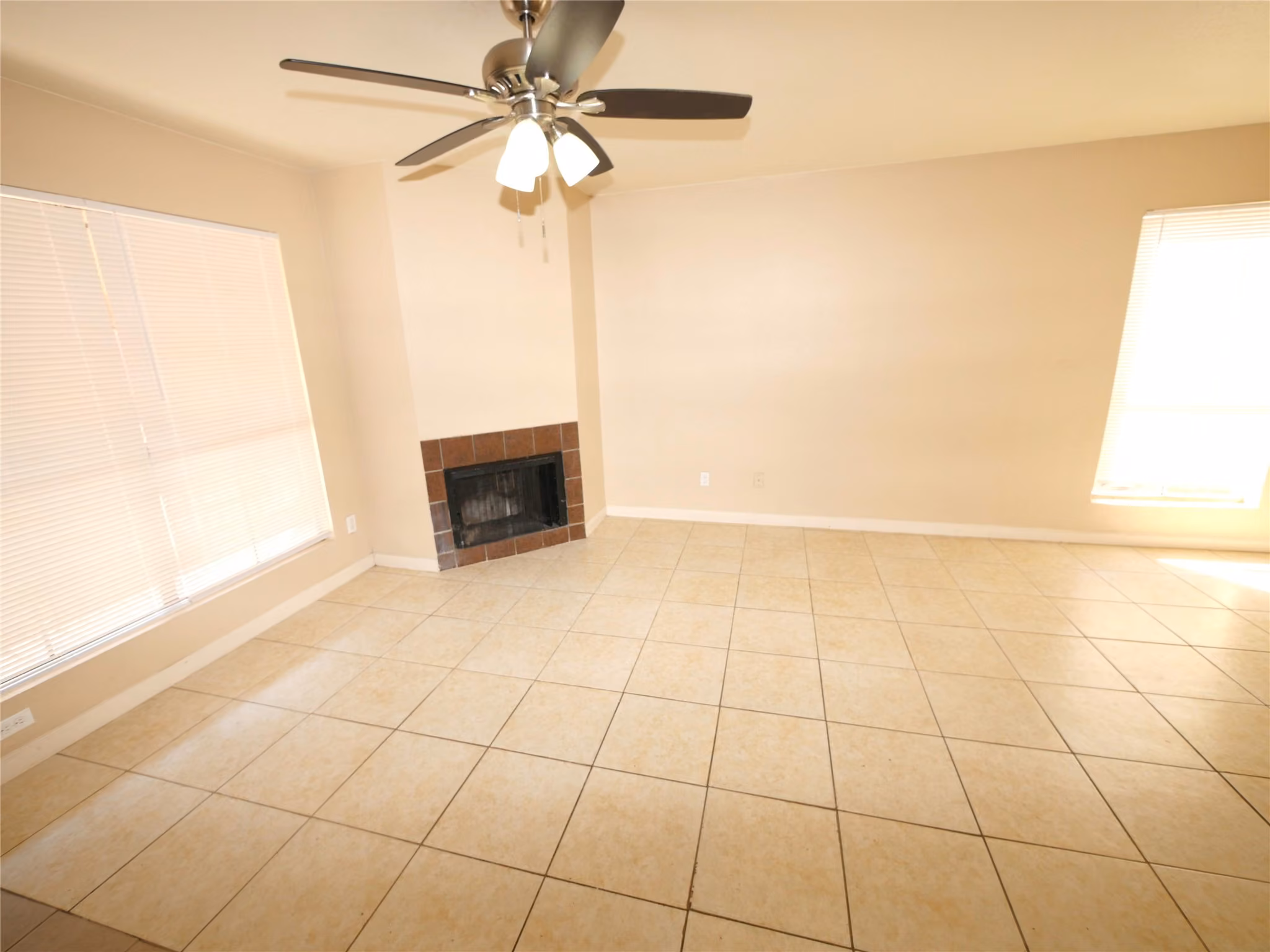 Photo 3 of 10100 S Gessner Road 202, Houston, TX
