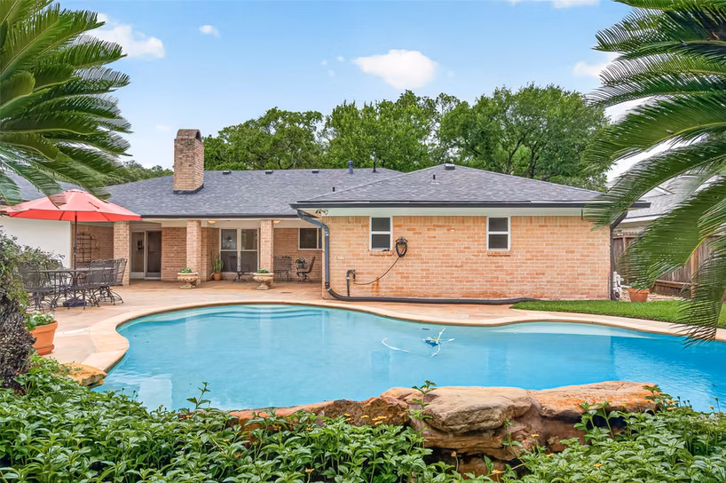 Photo of 3031 Broadmoor Drive, Sugar Land, TX