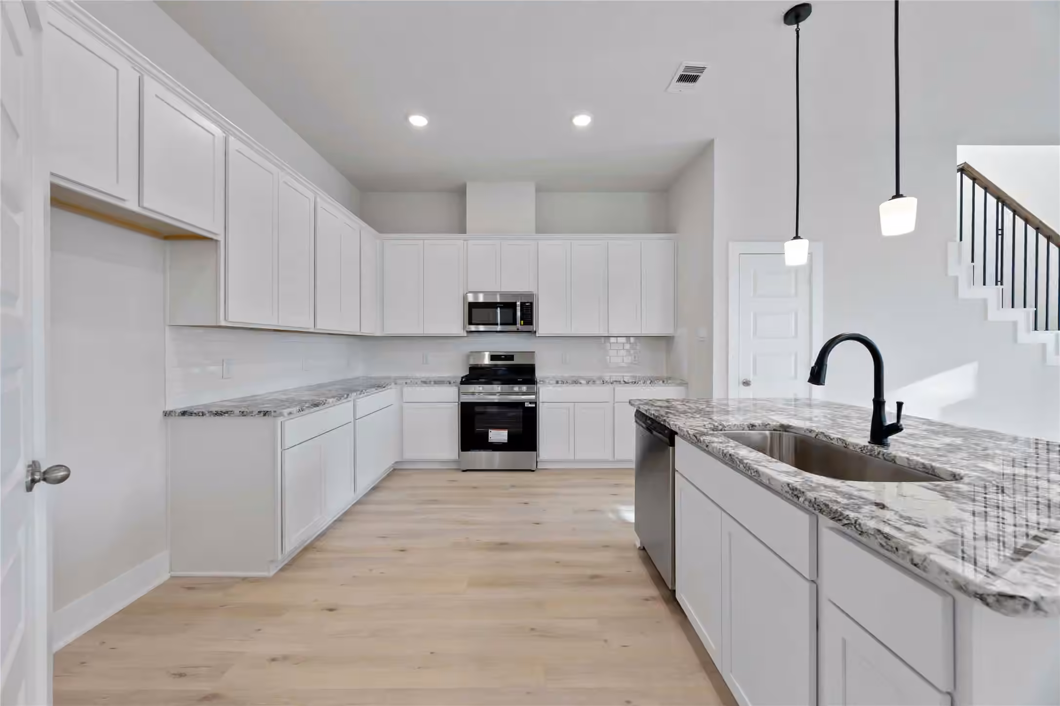 Photo 6 of 3019 Ocean Cay Drive, Houston, TX