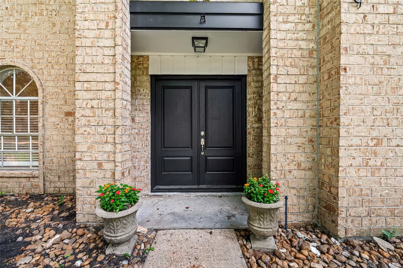 Photo 4 of 2019 Thousand Pines Drive, Kingwood, TX