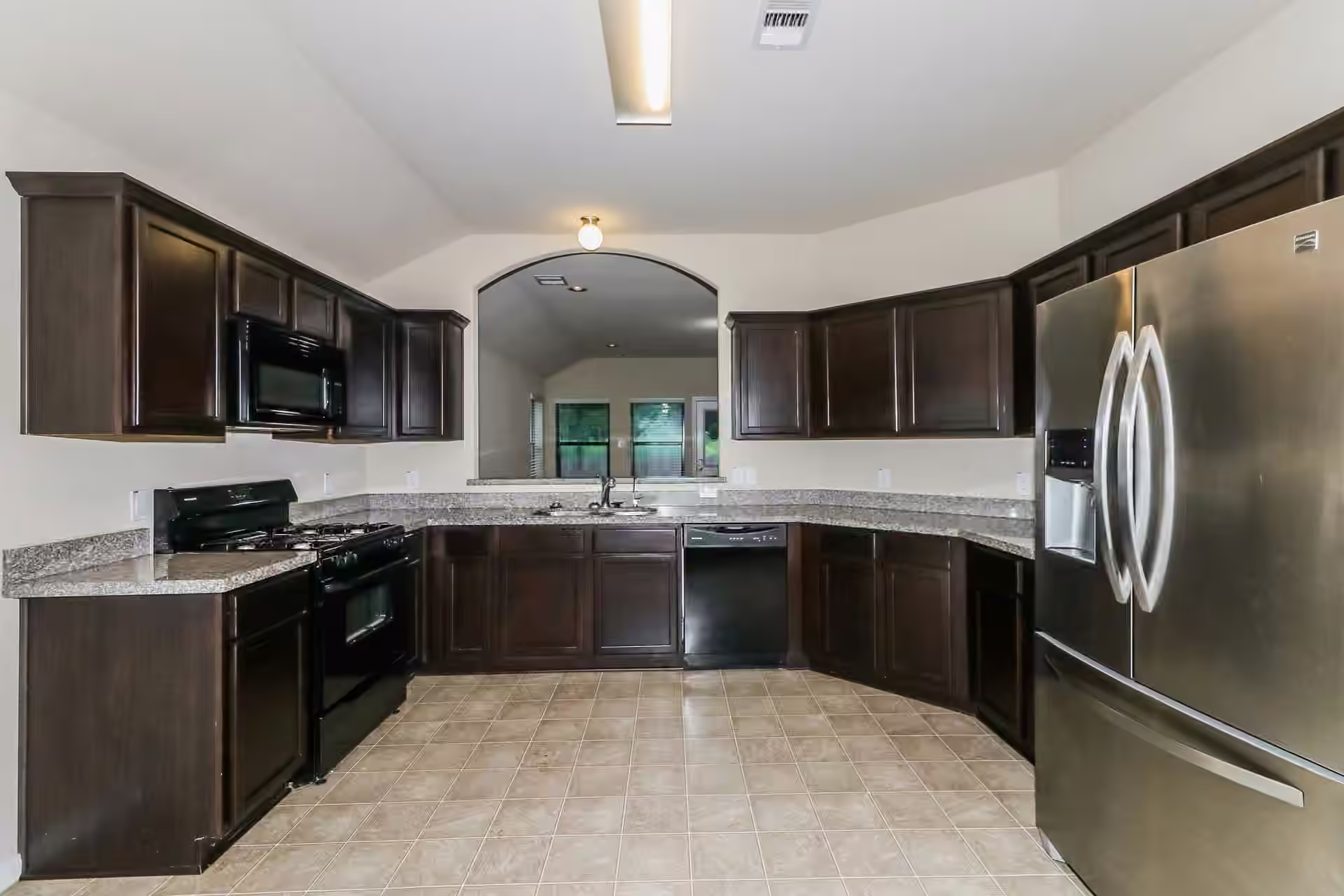 Photo 6 of 429 De Coster Boulevard, Alvin, TX