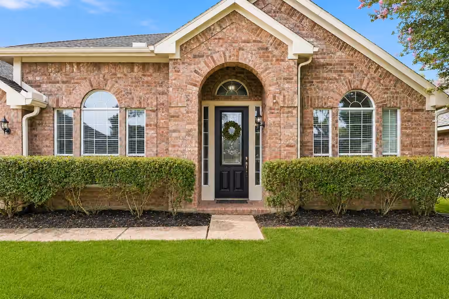 Photo 2 of 11308 Windy Dawn Drive, Pearland, TX