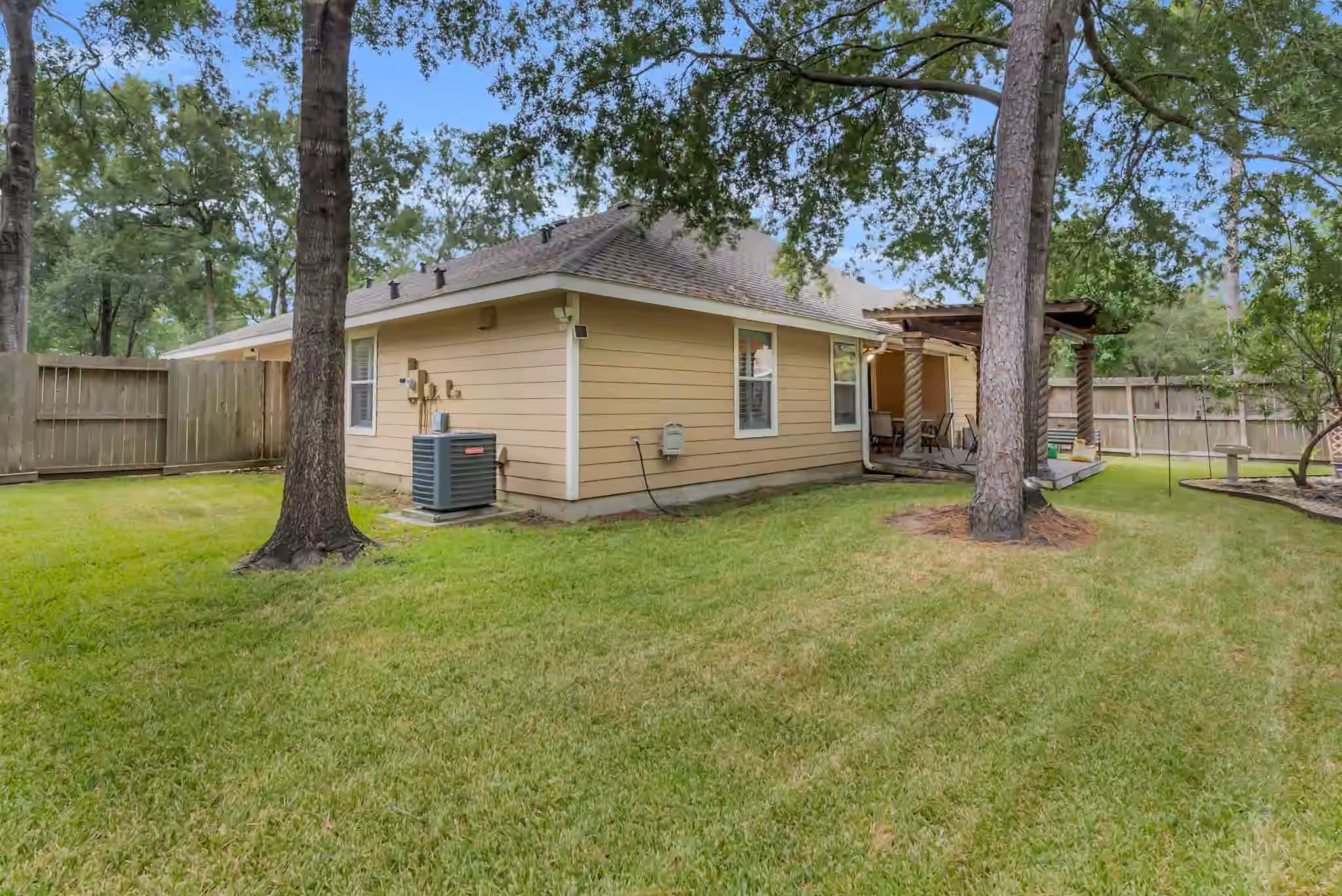 Photo 5 of 14 Trafalgar Place, Conroe, TX