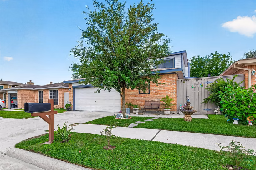 Photo 4 of 7823 Winehill Lane, Houston, TX