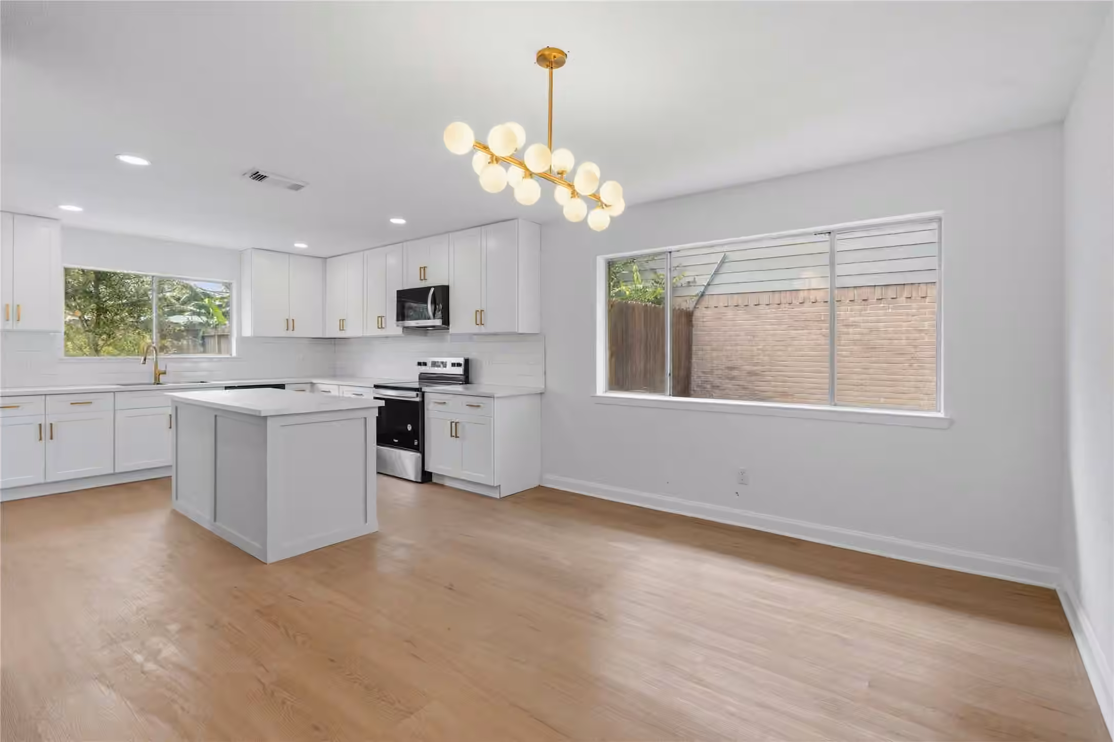Photo 3 of 3715 Straightfork Drive, Houston, TX