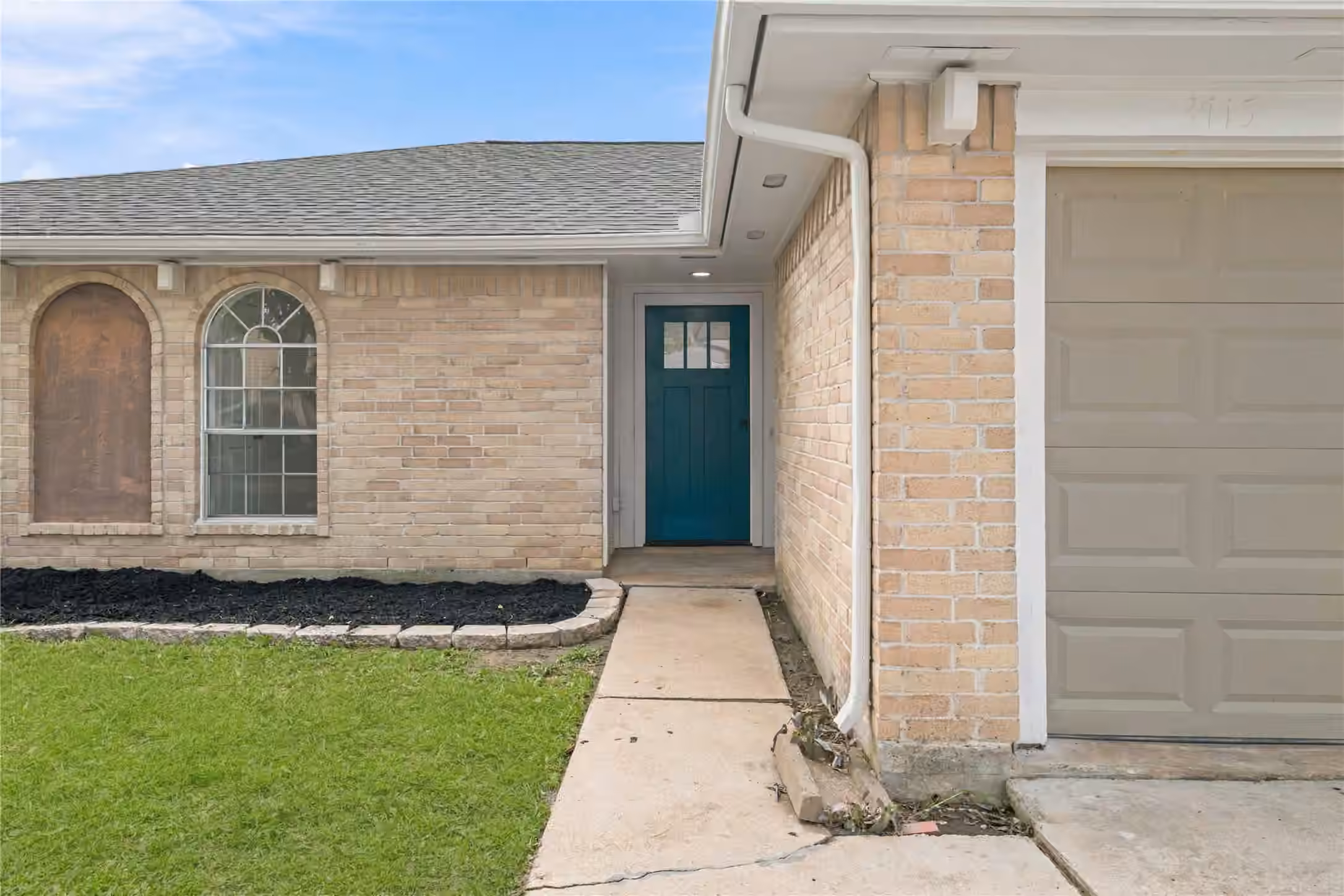 Photo 4 of 3715 Straightfork Drive, Houston, TX