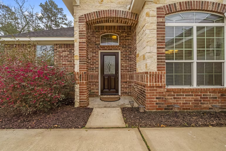 Photo 2 of 638 Spring Forest Court, Conroe, TX