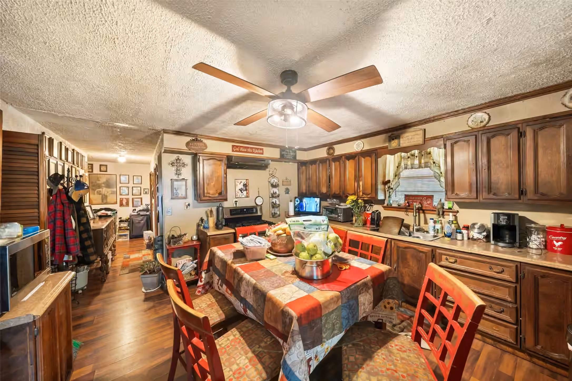 Photo 5 of 19160 Terri Lane, Conroe, TX