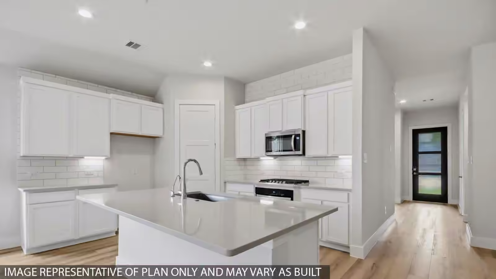 Photo 2 of 607 Paisley Harbor Court, Conroe, TX