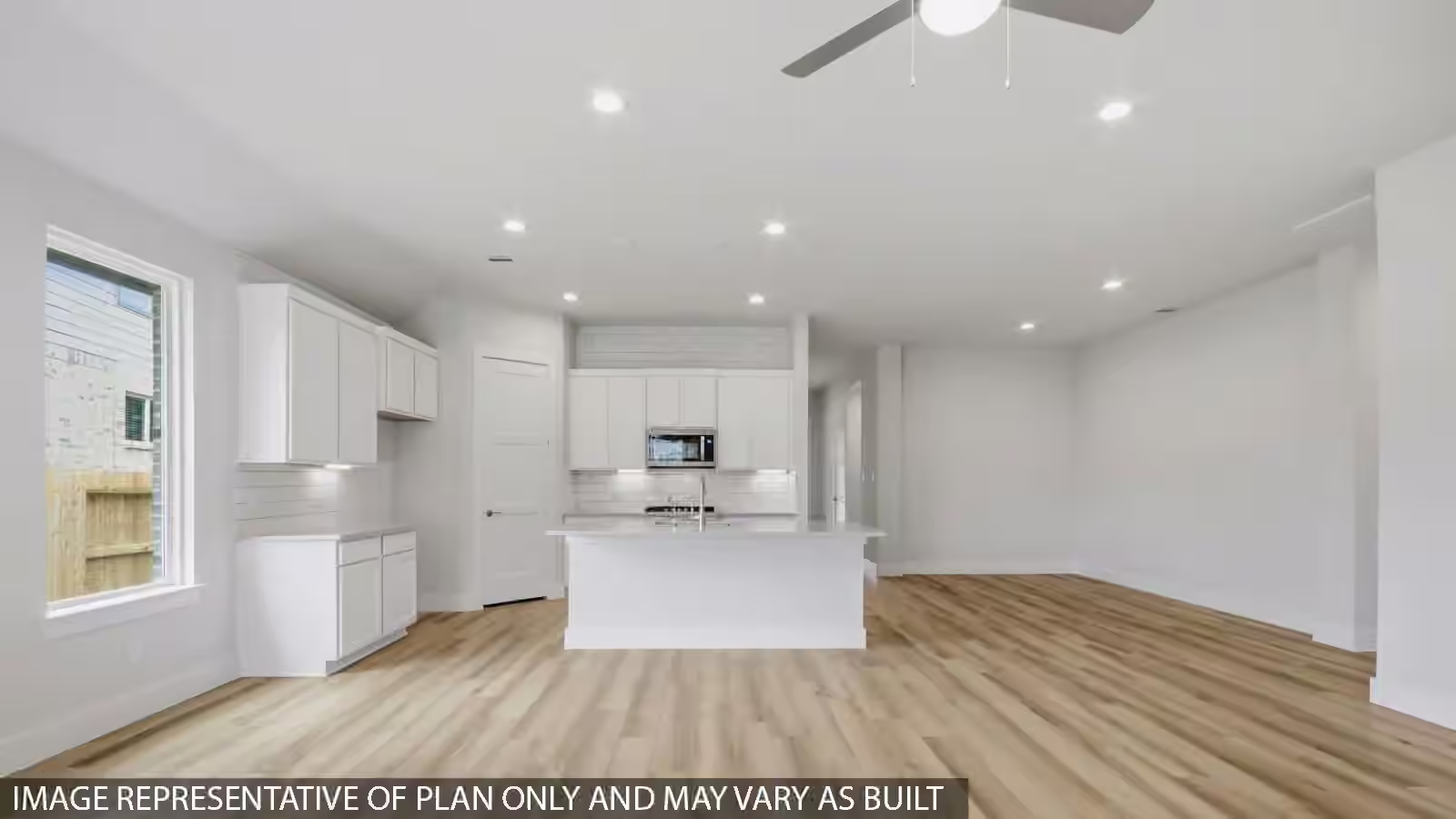 Photo 5 of 607 Paisley Harbor Court, Conroe, TX