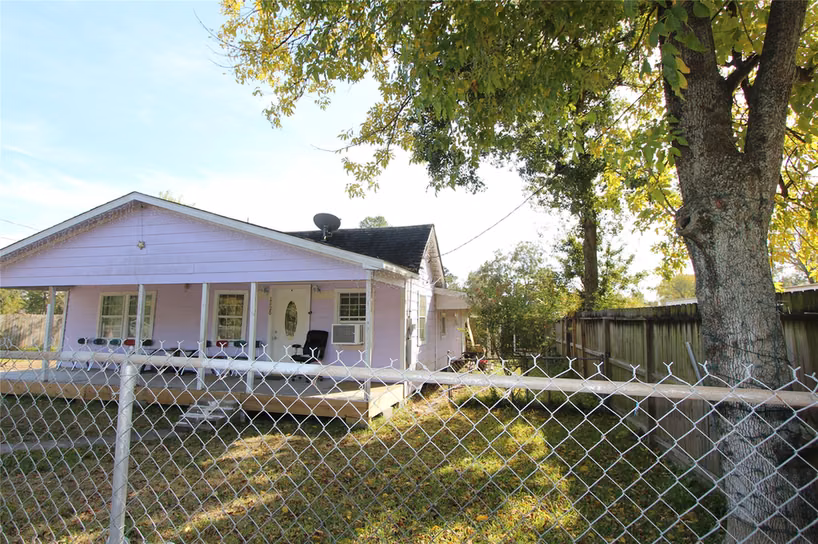 Photo of 7614 West Street, Houston, TX 77093