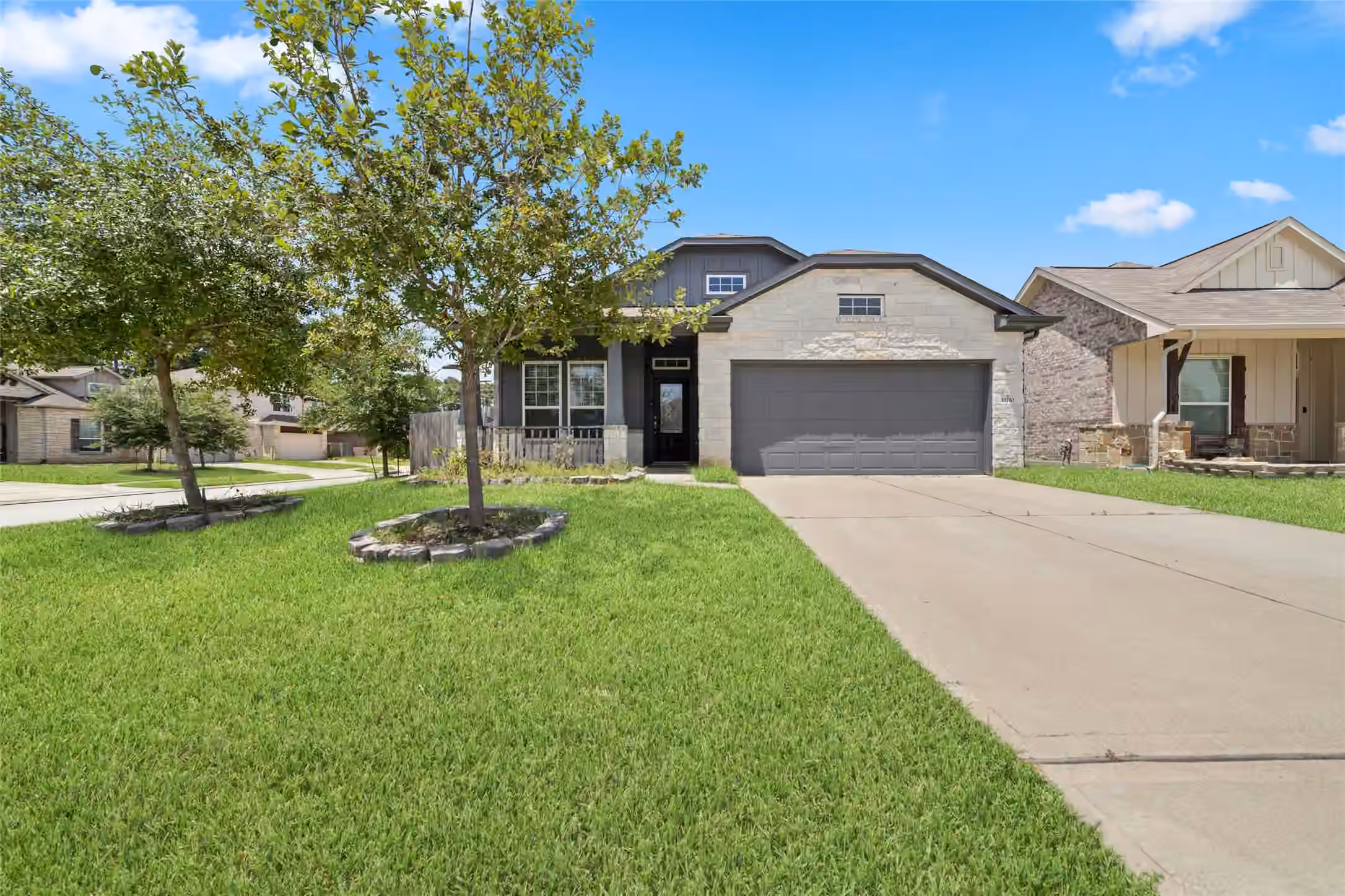 Photo of 11710 Rosehall Reach Ln, Tomball, TX