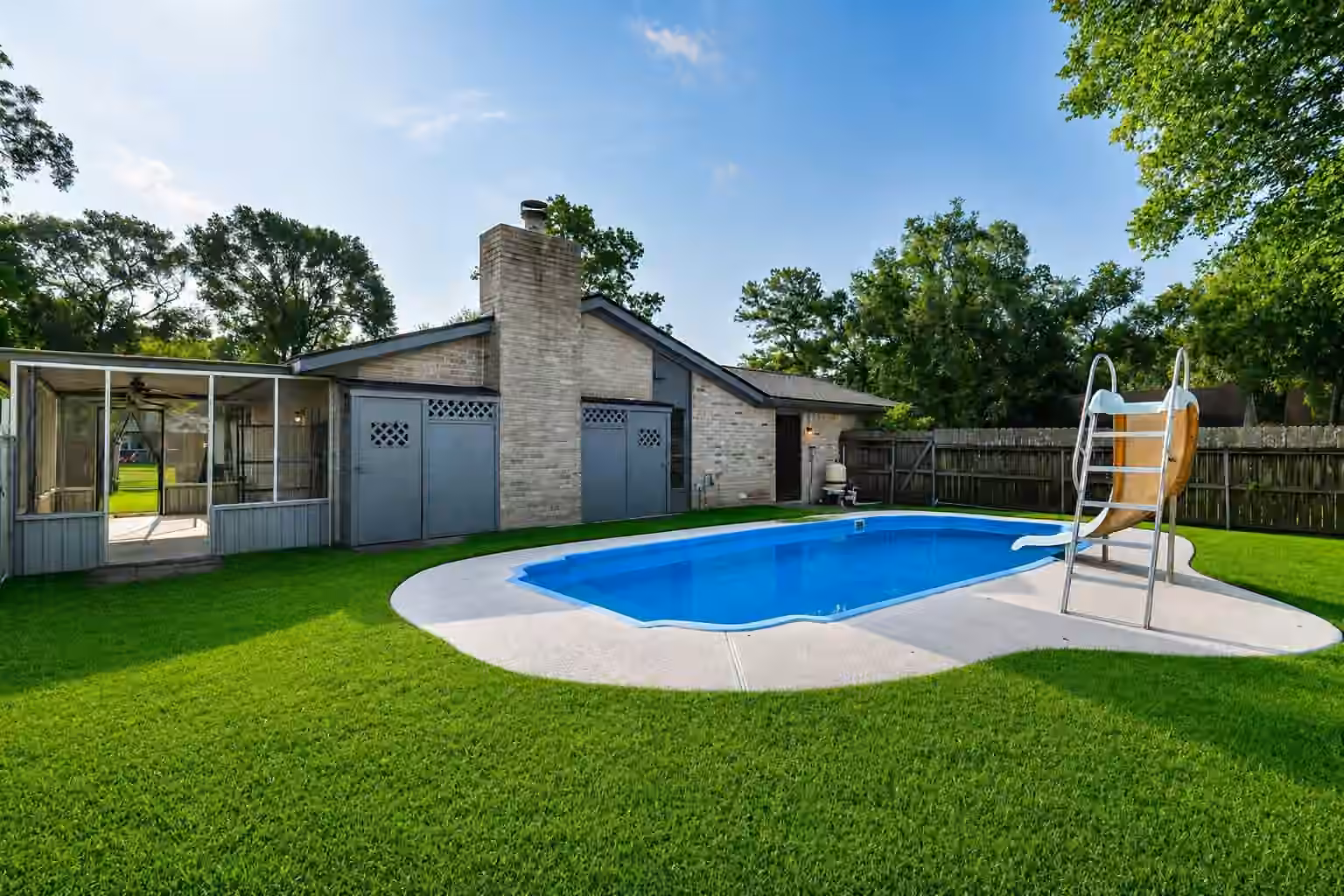 Photo 2 of 2818 Rapho Street, Crosby, TX