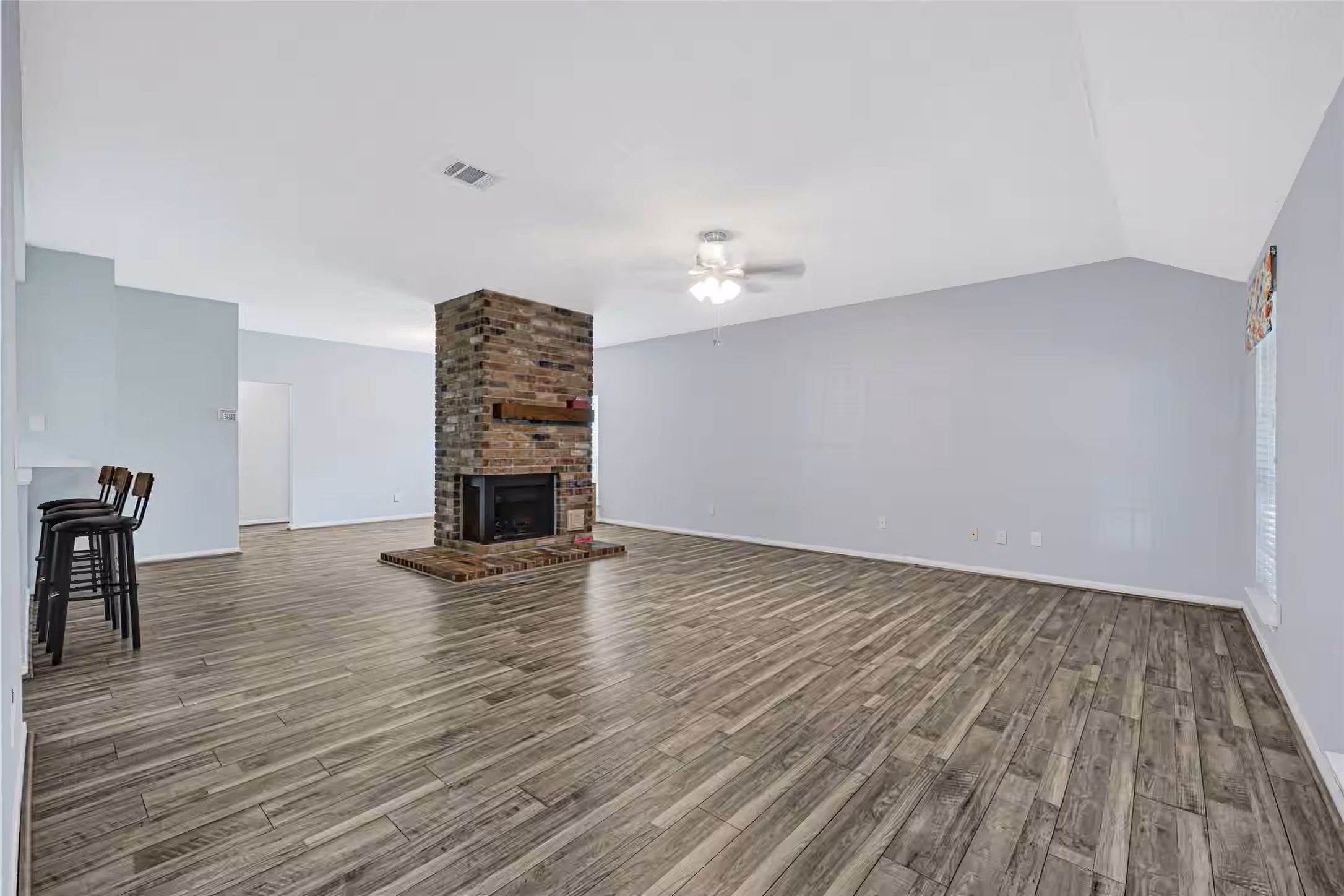 Photo 6 of 4002 Spring Forest Drive, Pearland, TX