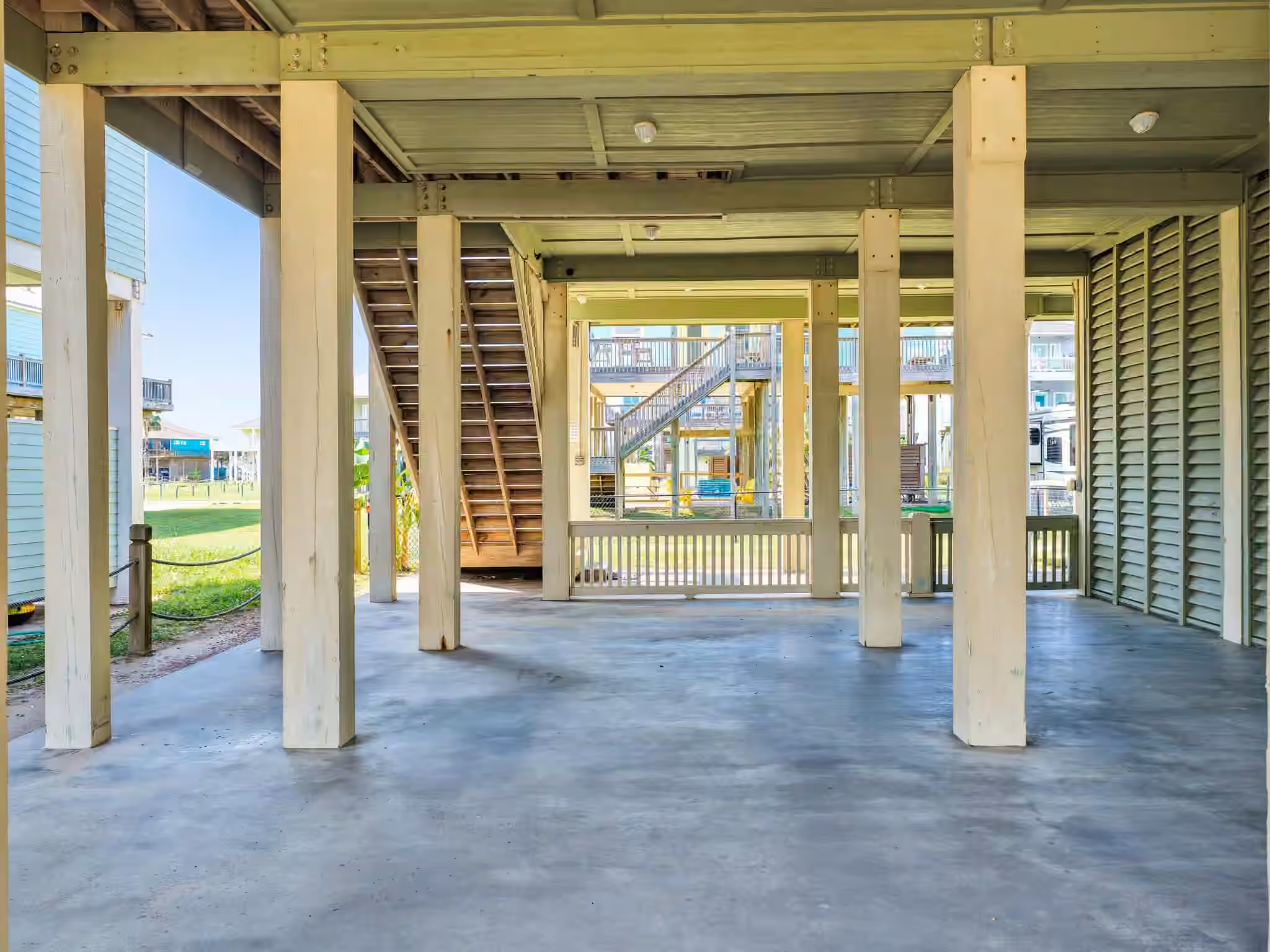 Photo 5 of 1967 Avenue J, Crystal Beach, TX