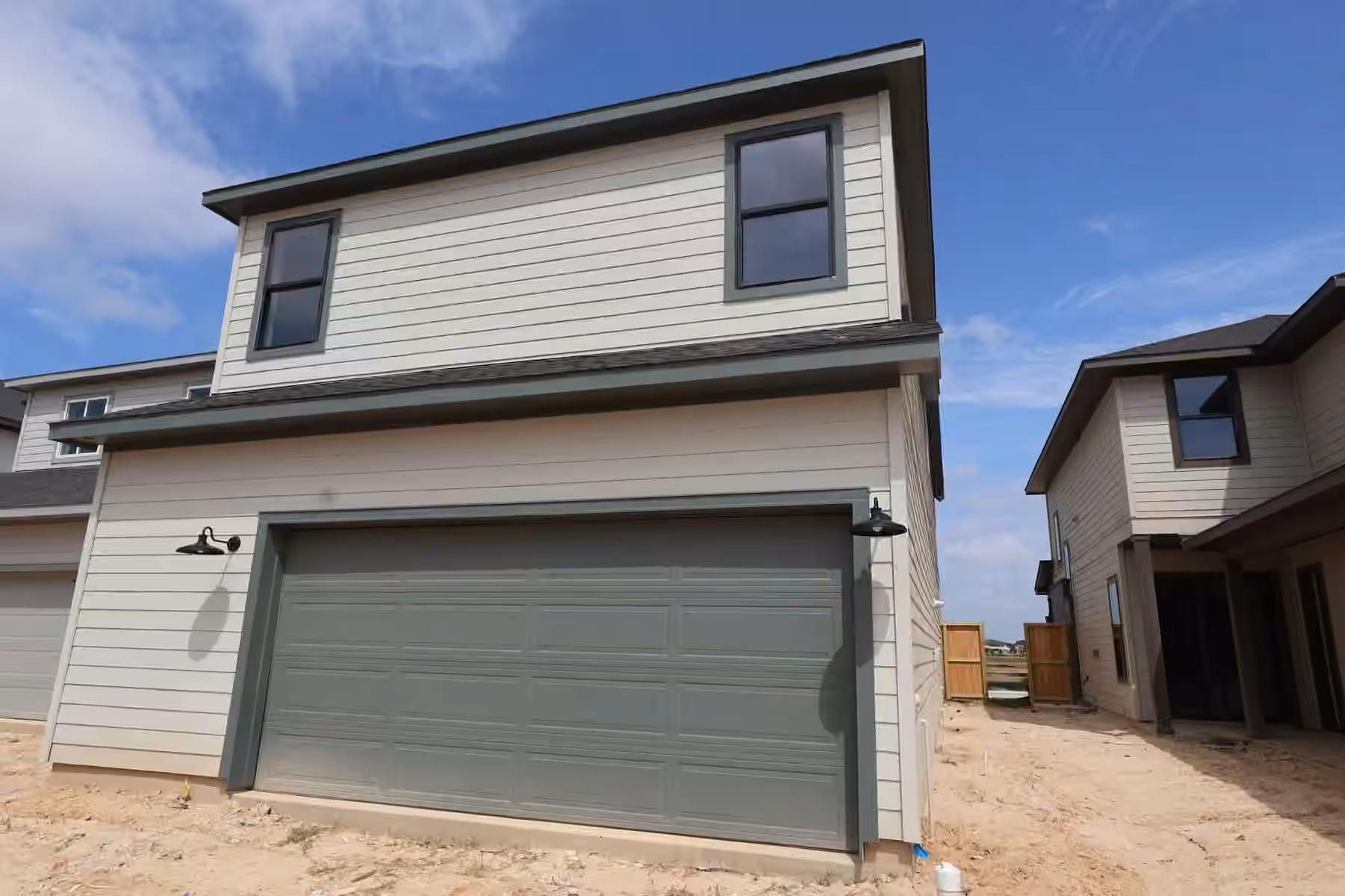 Photo 2 of 16714 Vibrant Avenue, Hockley, TX