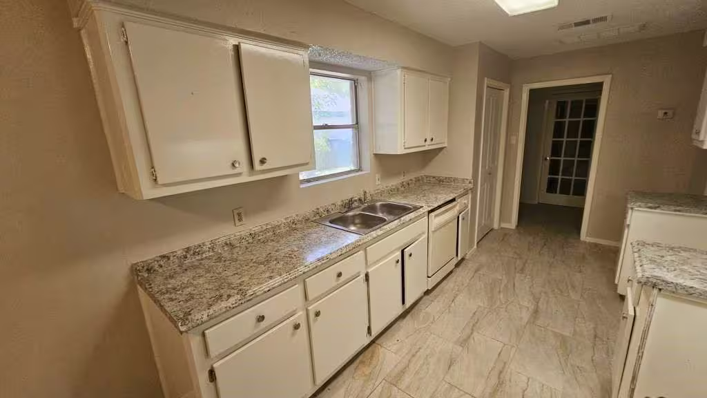 Photo 4 of 5410 Dibello Forest Lane, Spring, TX