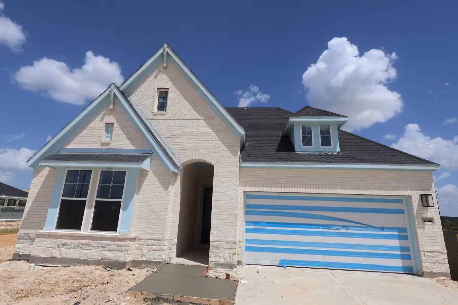 Photo 5 of 16406 Switchgrass Grove Lane, Hockley, TX