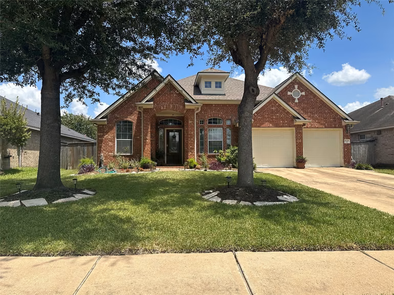 Photo of 16218 Saxon Hollow Lane, Houston, TX 77084