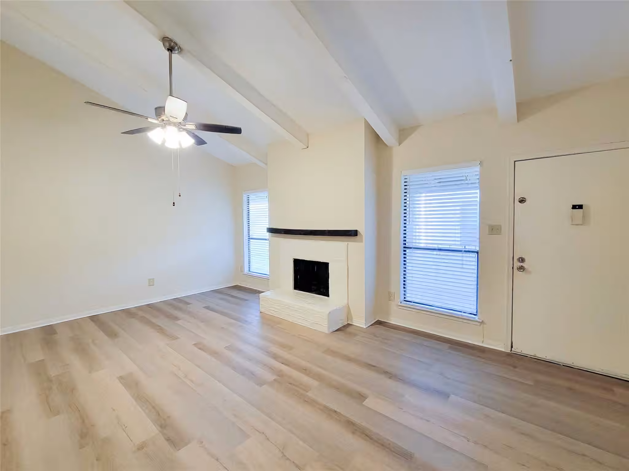 Photo 2 of 5711 Sugar Hill Drive 26, Houston, TX