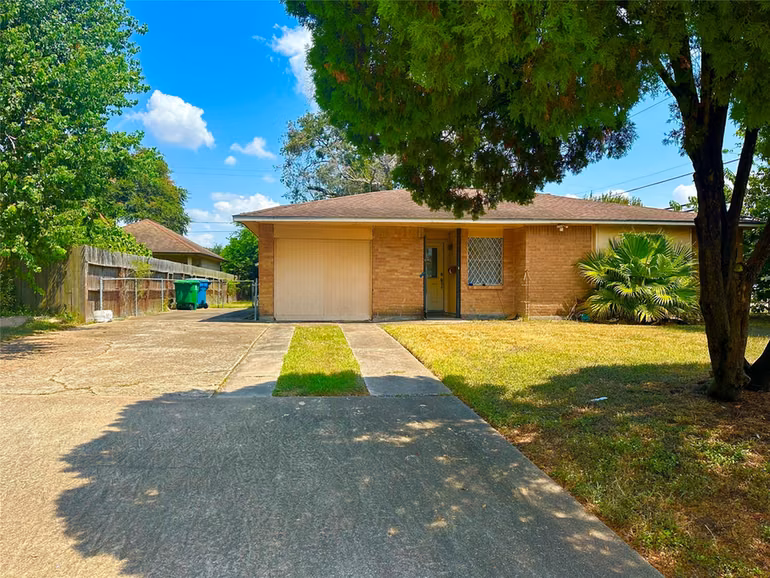 Photo of 5502 Mackinaw Street, Houston, TX