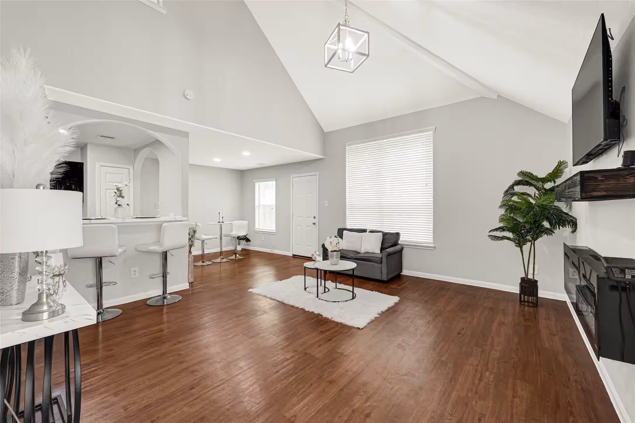 Photo 4 of 15415 Bammel Fields Court, Houston, TX