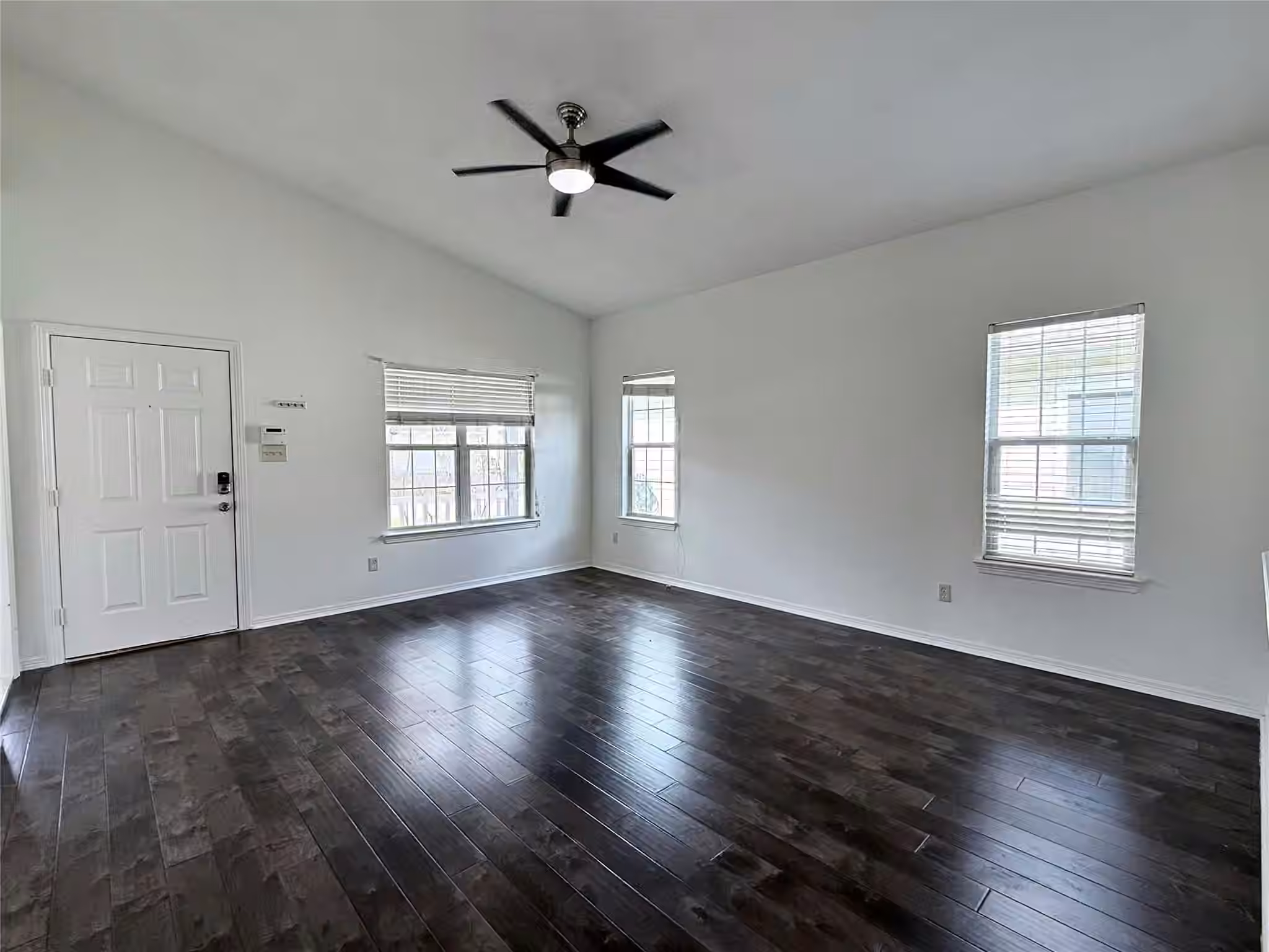 Photo 7 of 10023 Date Meadow Lane, Tomball, TX