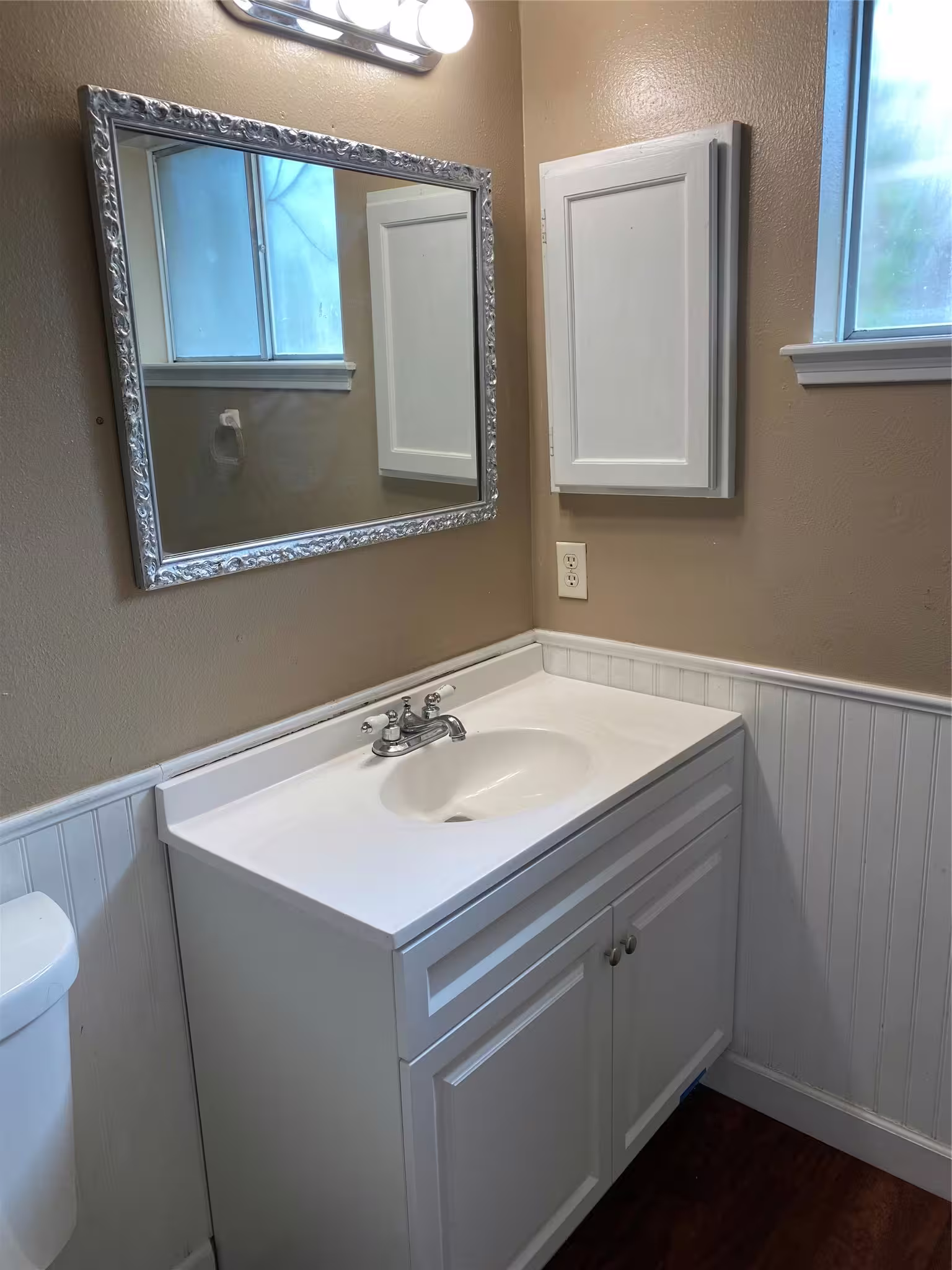 Photo 5 of 415 N Forest Boulevard, Houston, TX