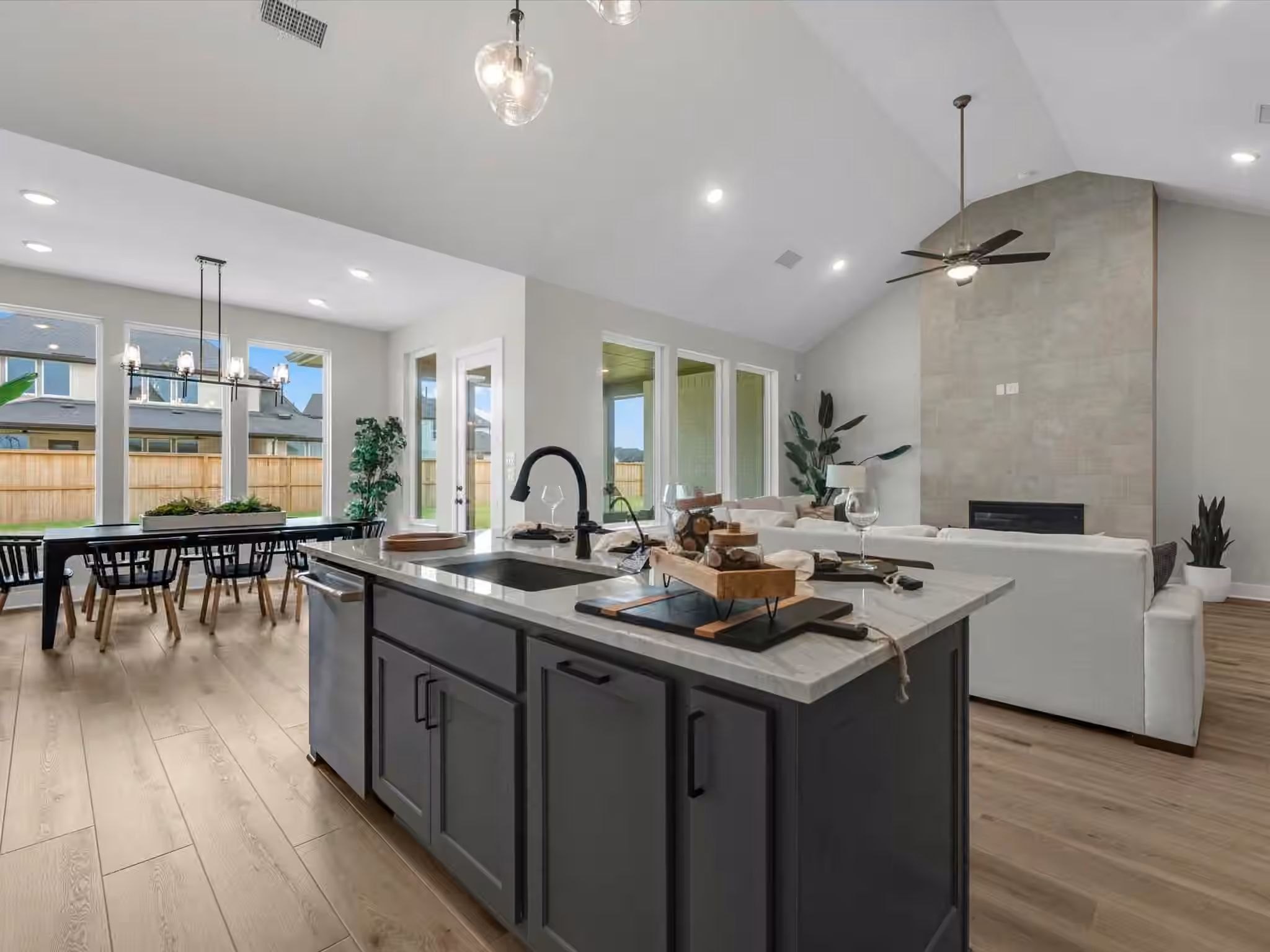 Photo 5 of 14131 Angelica View Lane, Cypress, TX