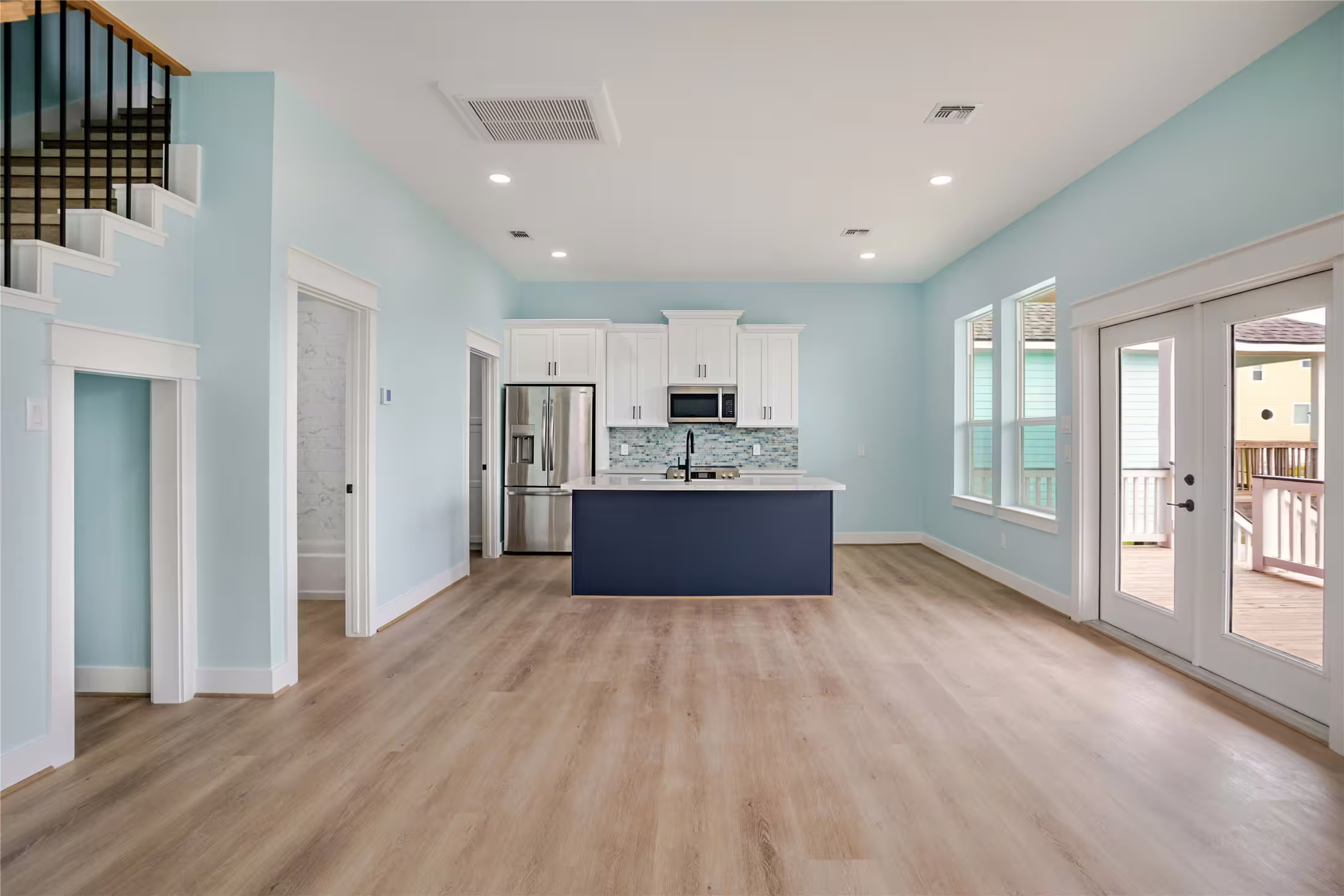 Photo 4 of 17518 Bristow Drive, Galveston, TX