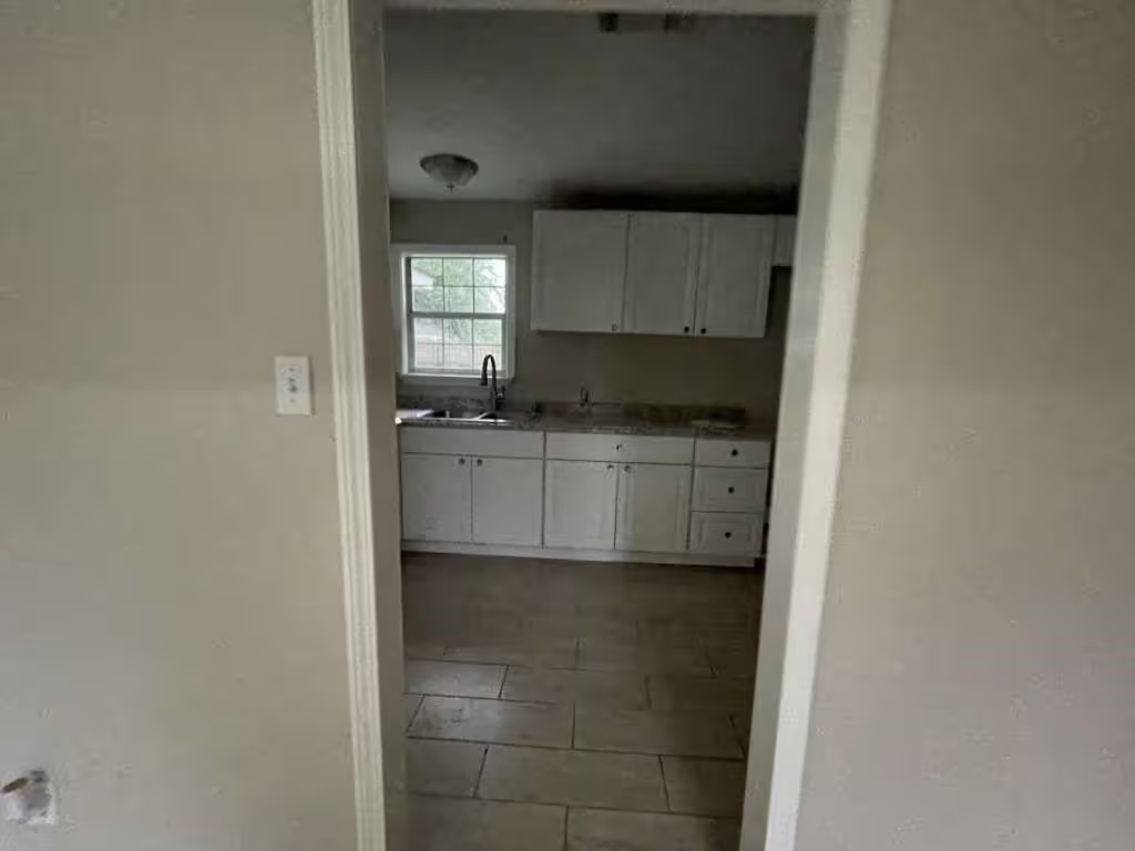 Photo 4 of 8914 Kellett Street, Houston, TX