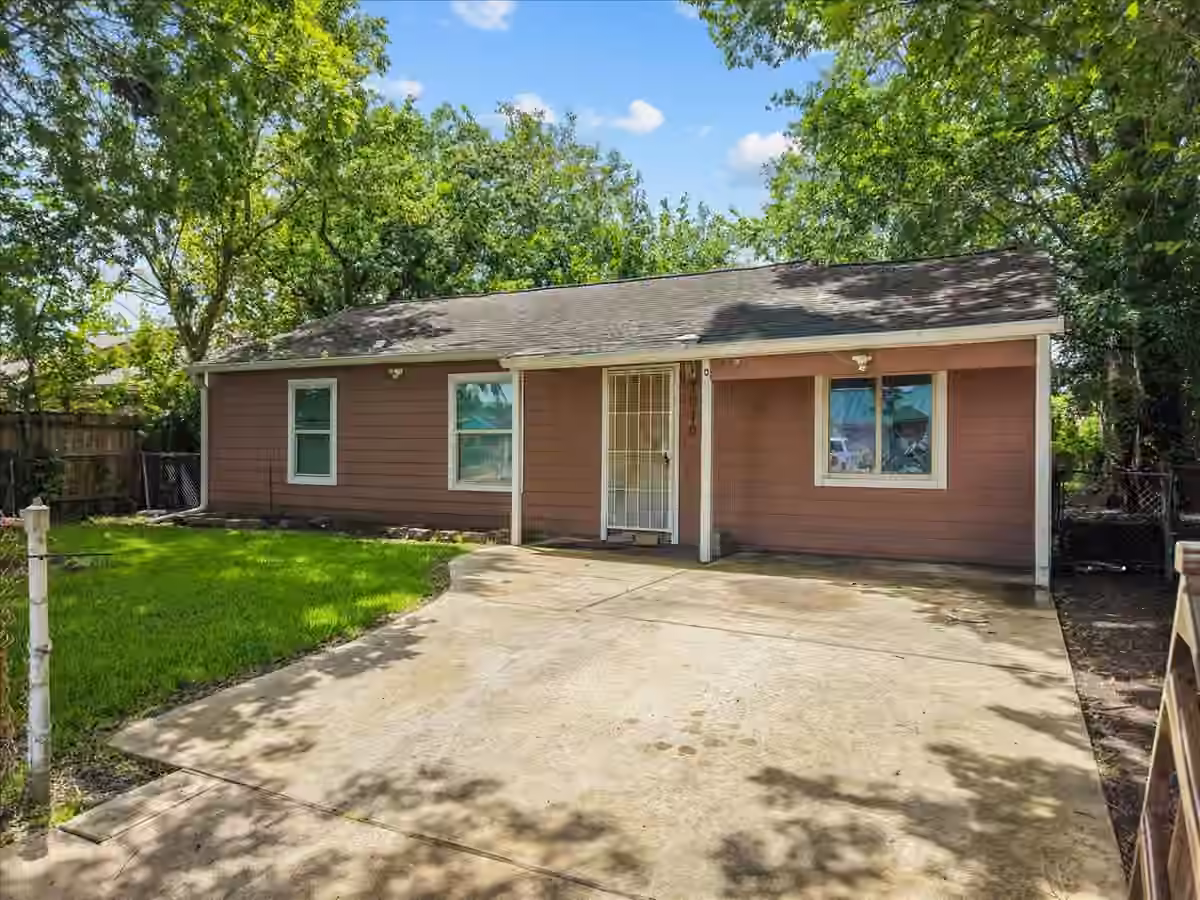 Photo 2 of 3010 Fern Street, Pasadena, TX