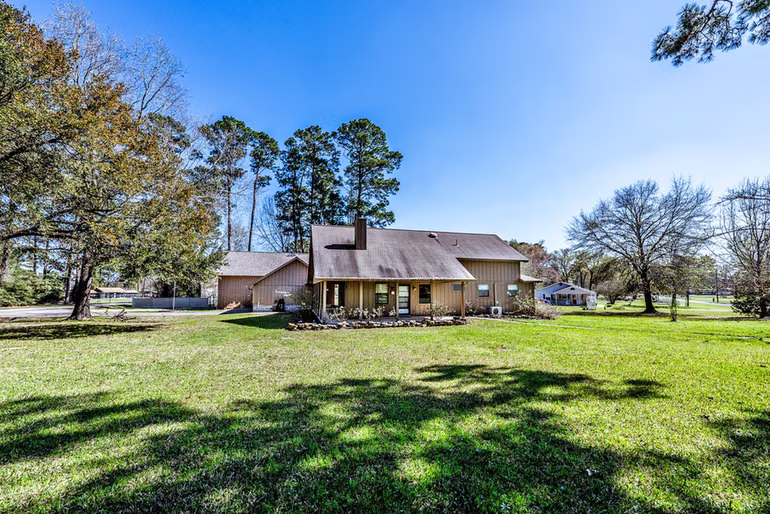 Photo 4 of 191 Timber Bay Drive, Trinity, TX