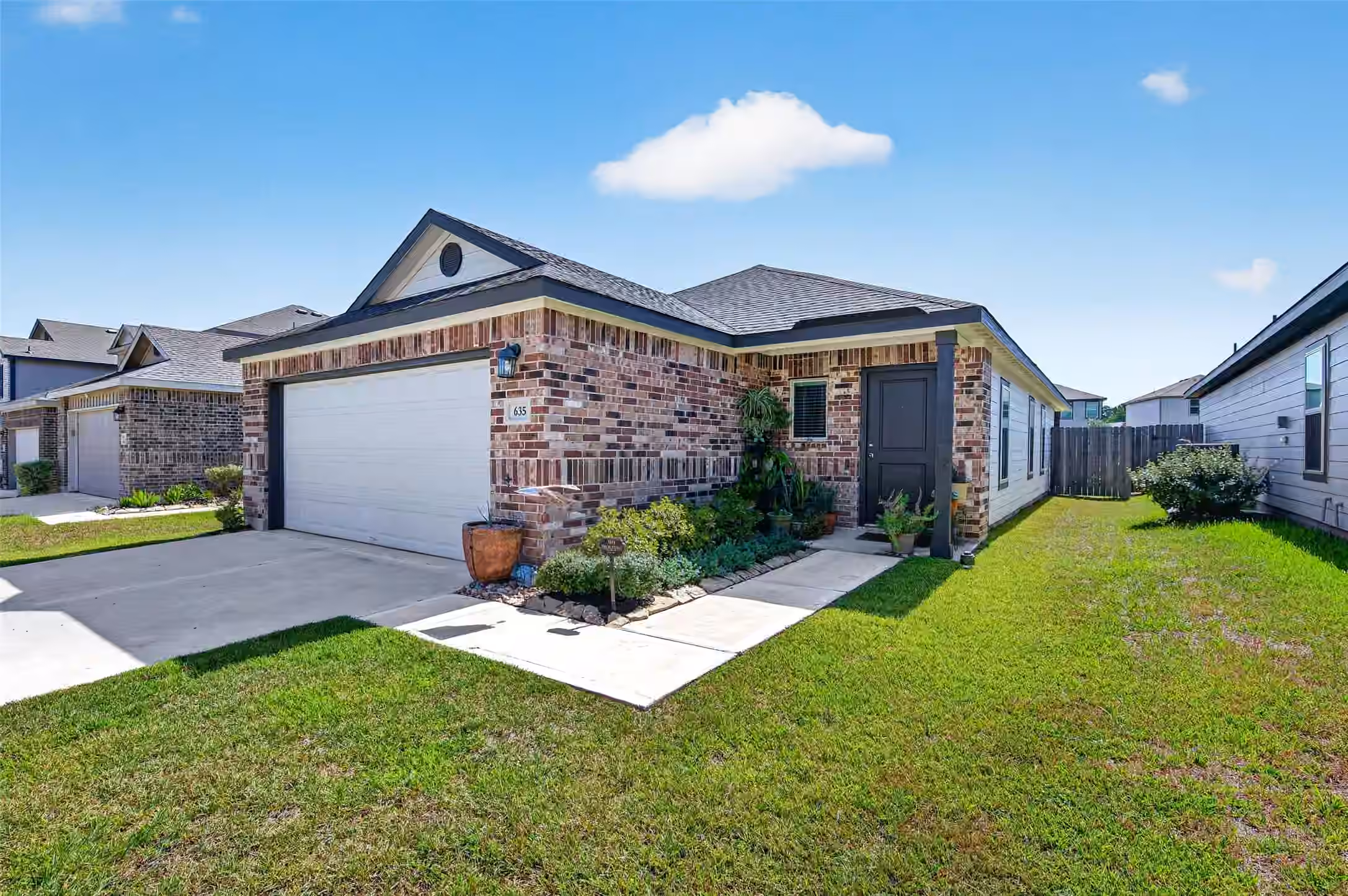 Photo of 635 Levine Court, Montgomery, TX 77316