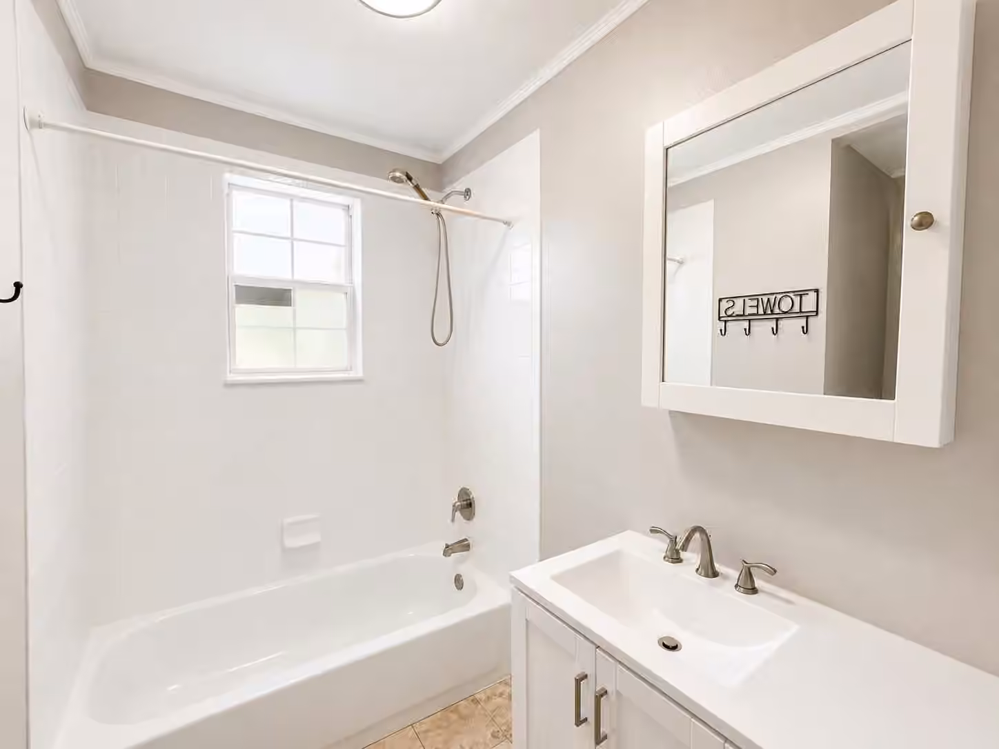 Photo 6 of 114 W Lobit Street, Baytown, TX