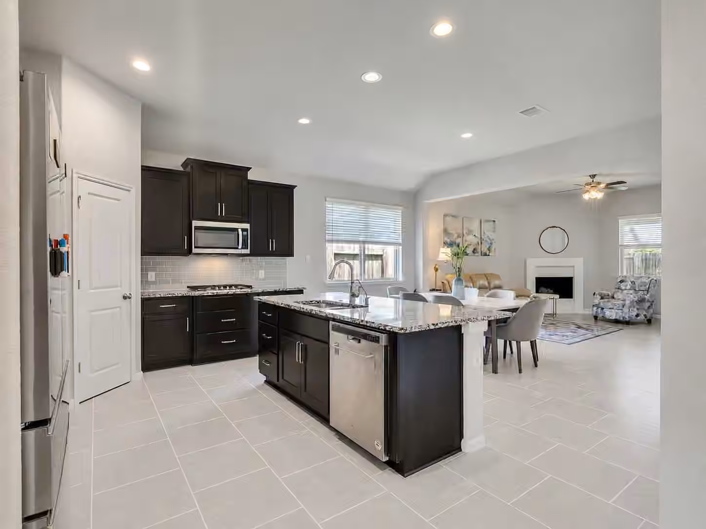 Photo 2 of 28718 E Yulee Mill Drive, Katy, TX