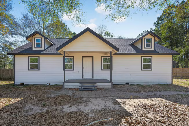 Photo of 170 Walter Drive, Cleveland, TX 77328