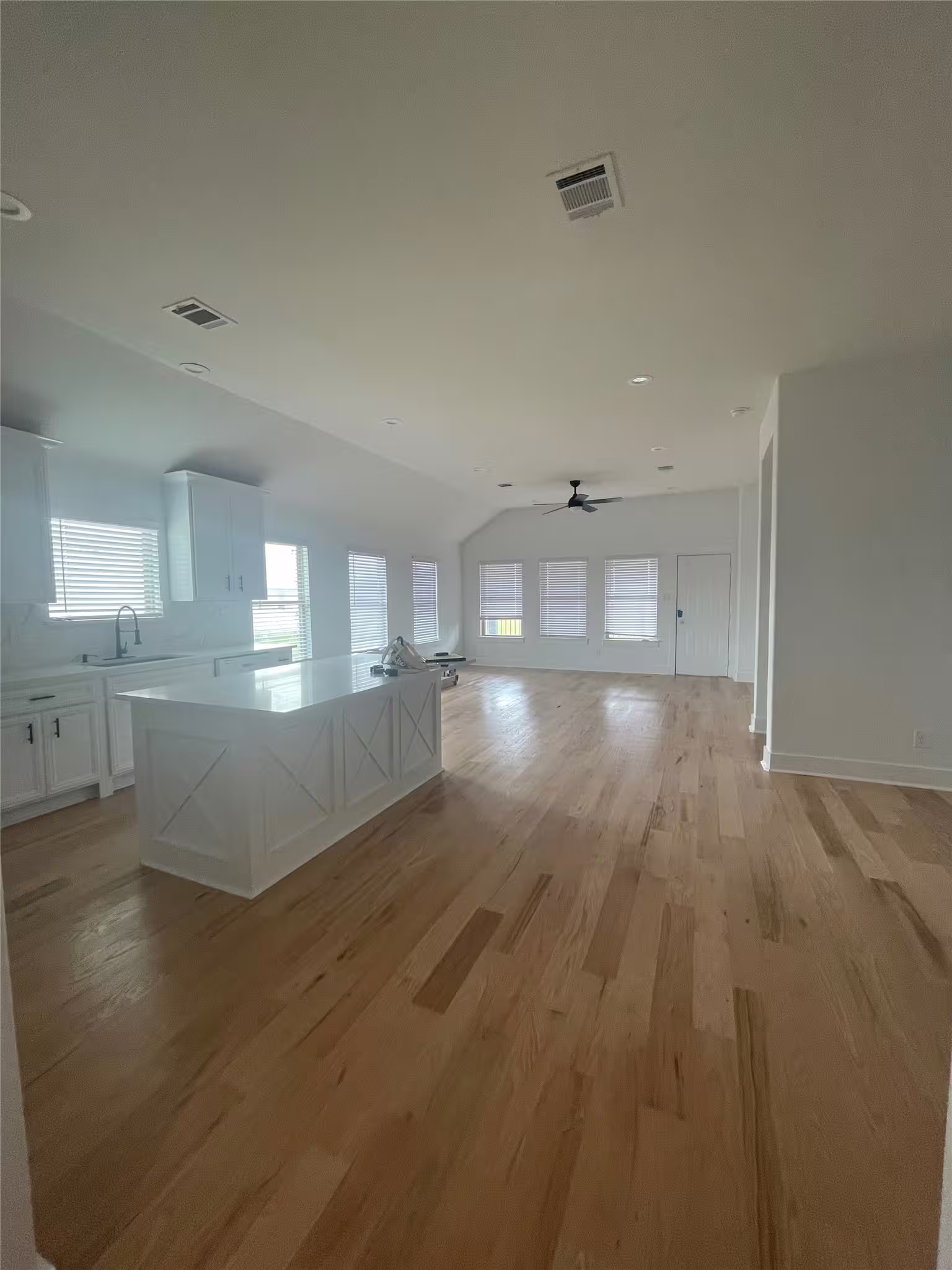 Photo 3 of 1089 Road 5709, Cleveland, TX