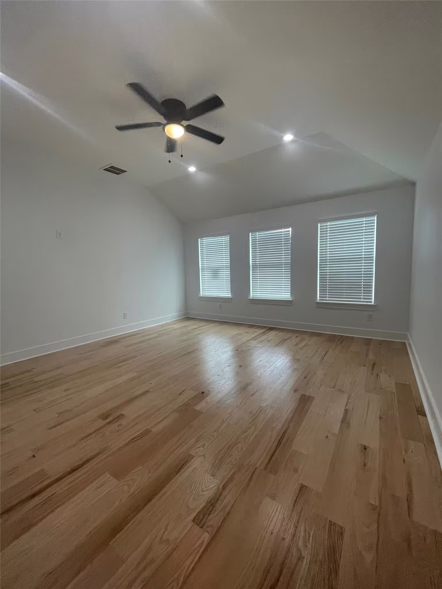 Photo 6 of 1089 Road 5709, Cleveland, TX