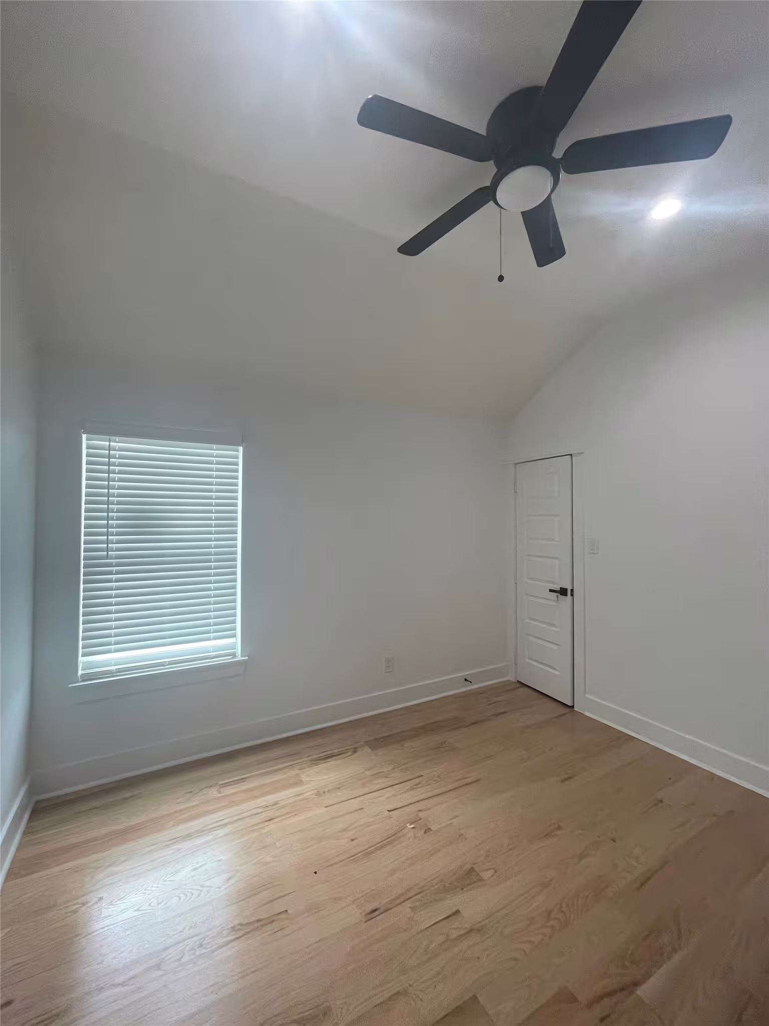 Photo 7 of 1089 Road 5709, Cleveland, TX