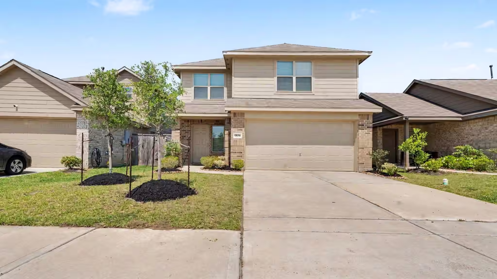 Photo 3 of 9106 Burnet Fields Drive, Baytown, TX