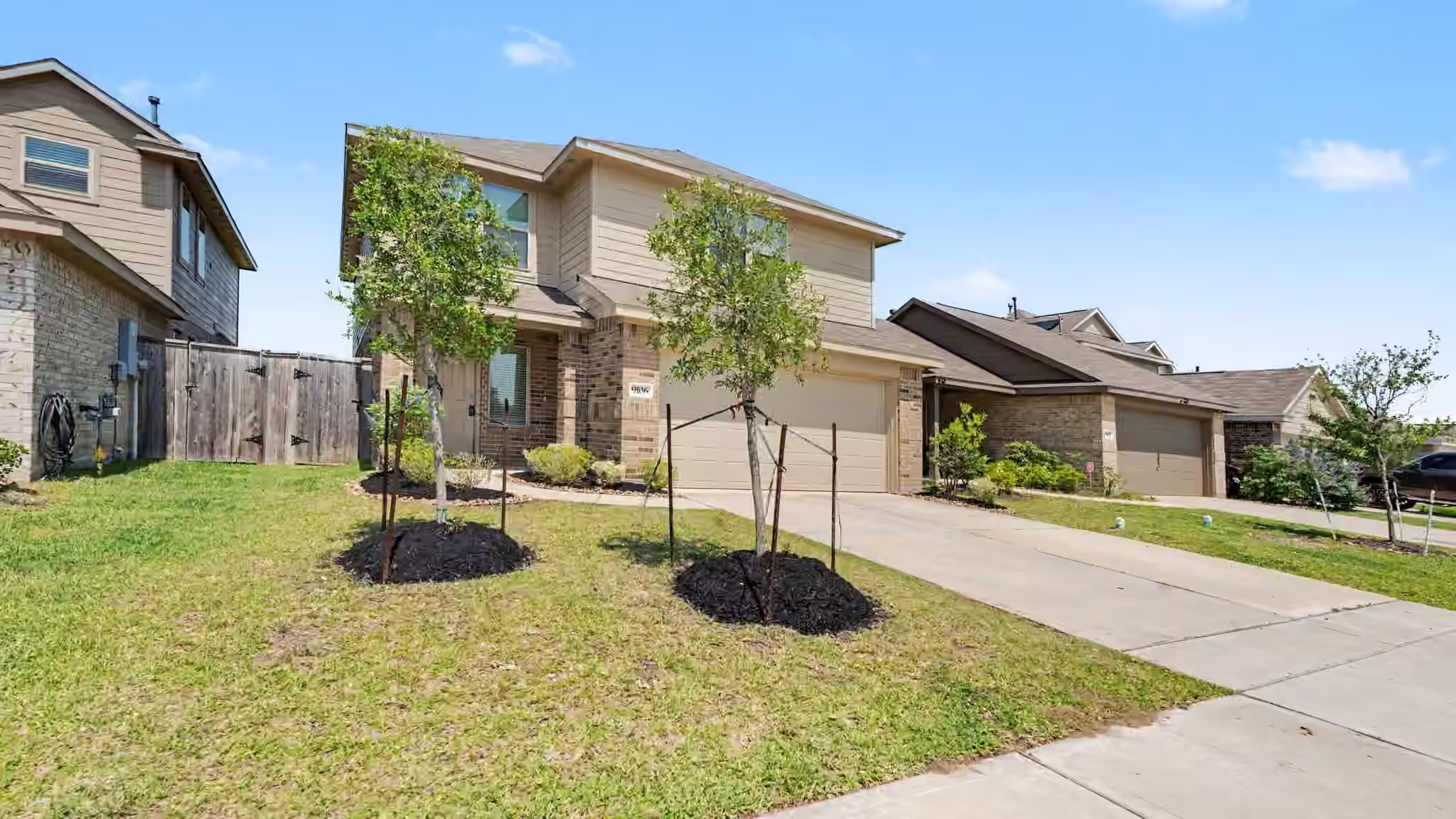 Photo 5 of 9106 Burnet Fields Drive, Baytown, TX