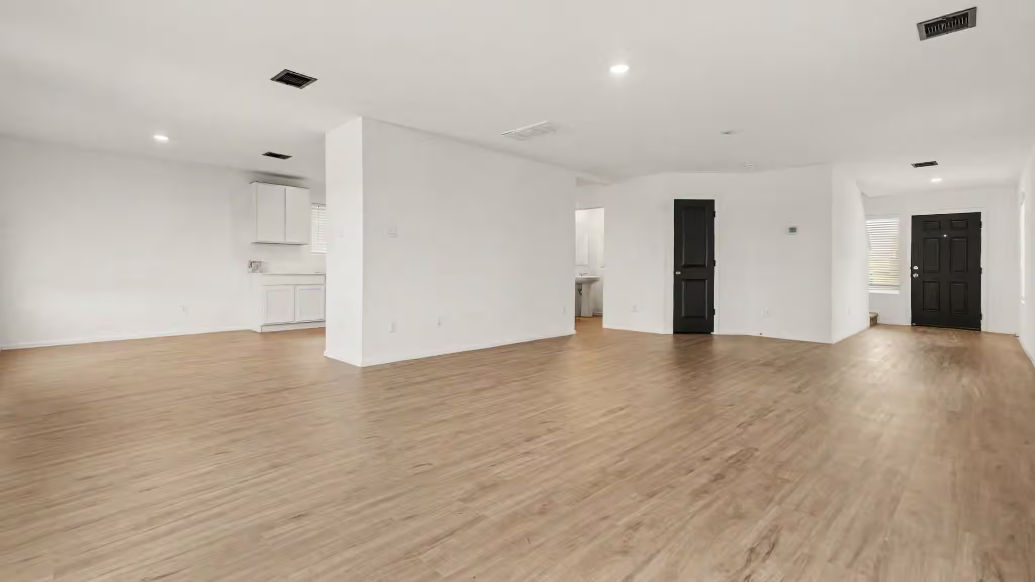 Photo 7 of 9106 Burnet Fields Drive, Baytown, TX