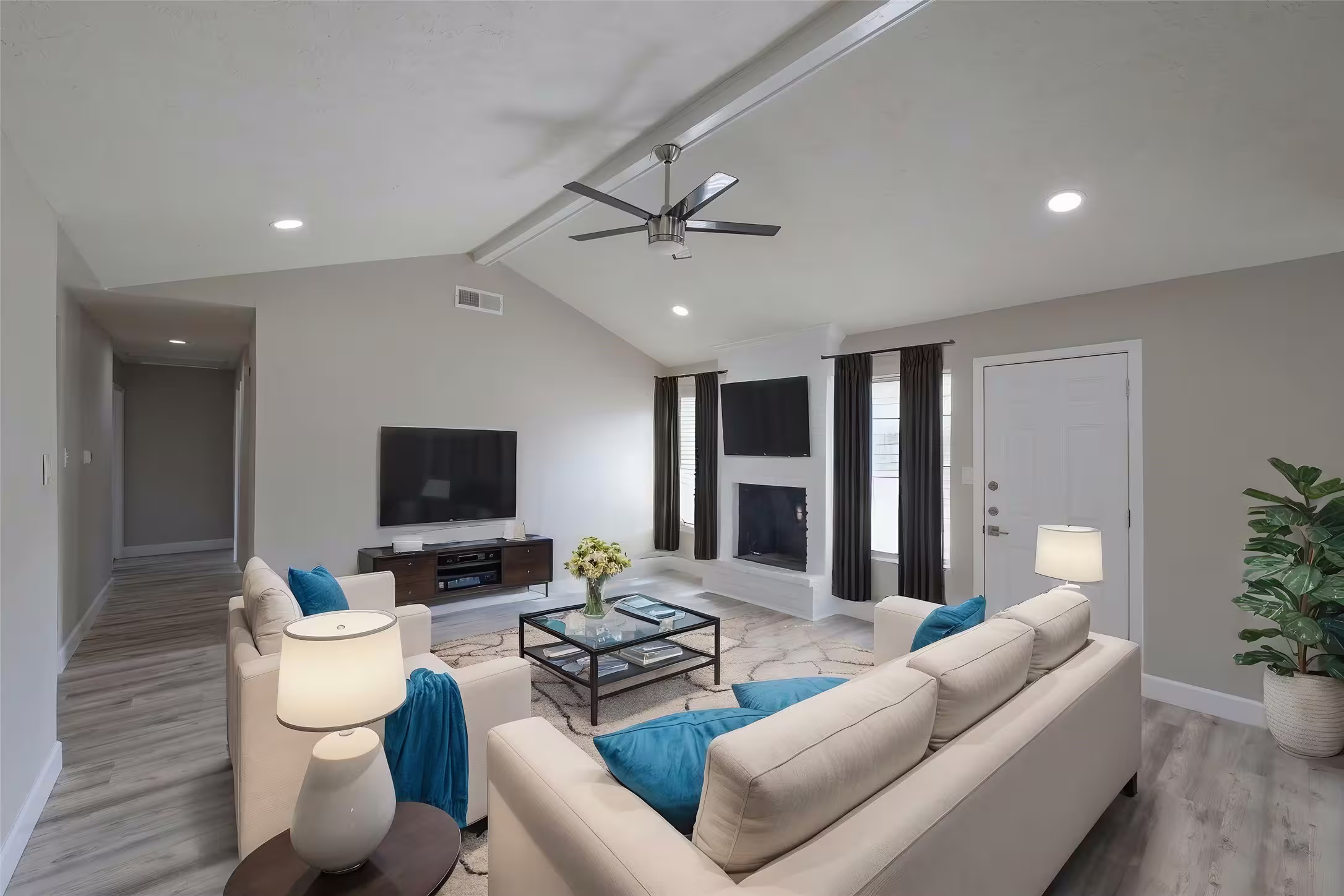 Photo 6 of 9315 Fairdale Lane, Houston, TX