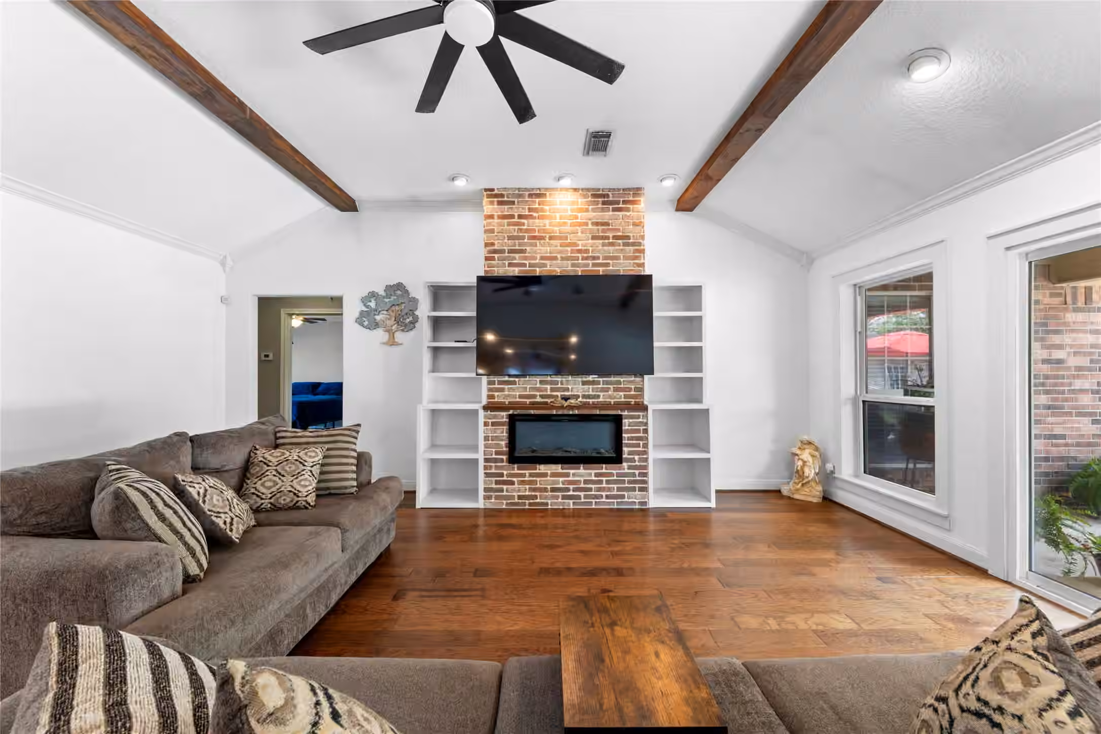 Photo 3 of 3430 W Meadow Lane, Dickinson, TX
