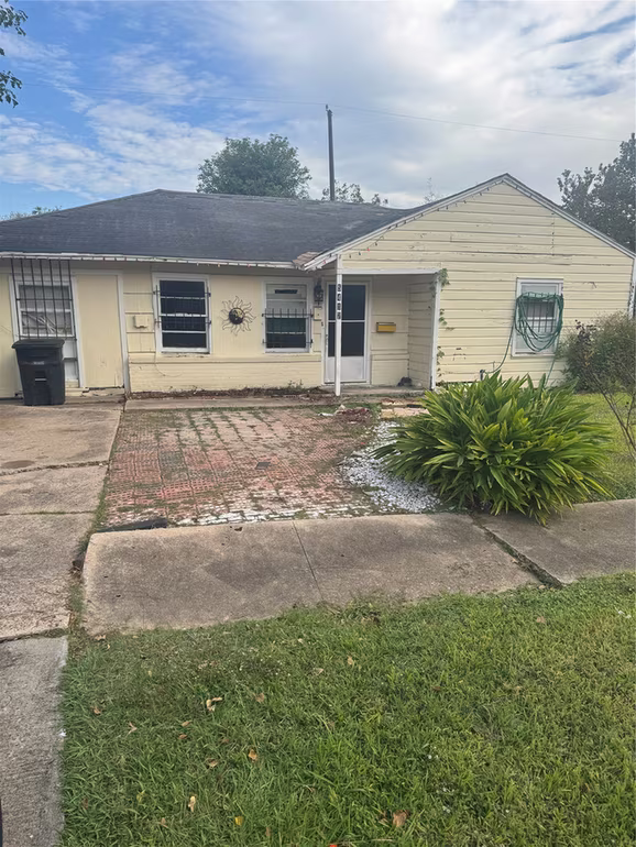 Photo of 5417 Doulton Drive, Houston, TX
