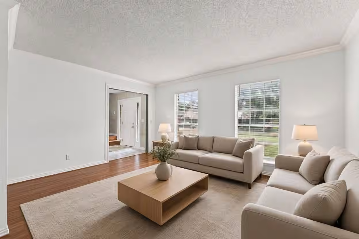 Photo 5 of 9903 Burntfork Drive, Houston, TX